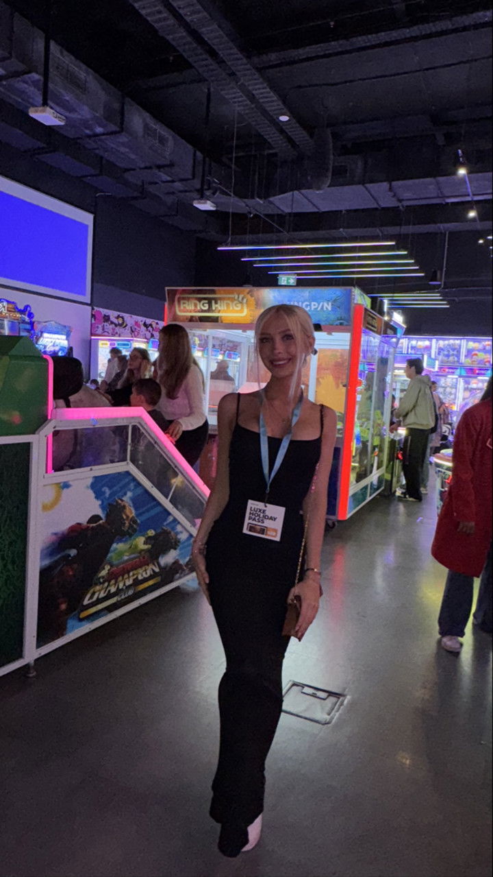 emxllouise snapchat image archive image