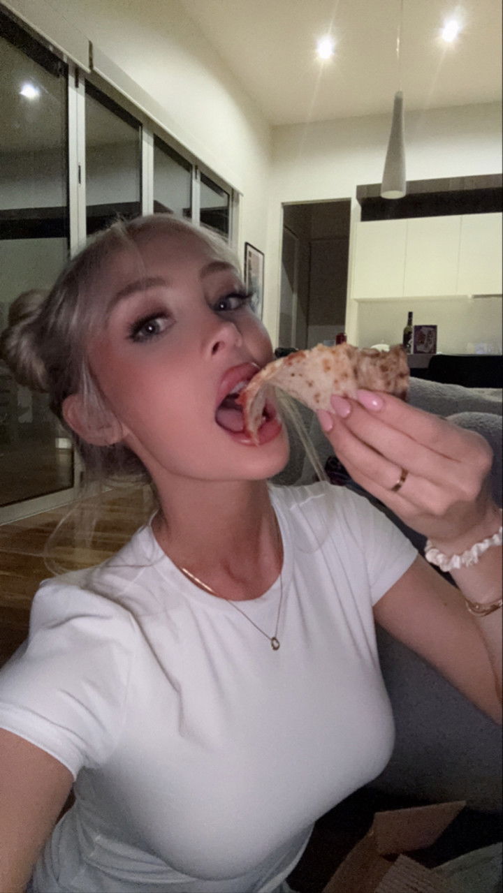 emxllouise snapchat image archive image