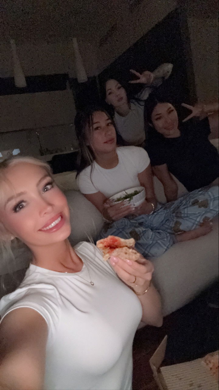 emxllouise snapchat image archive image