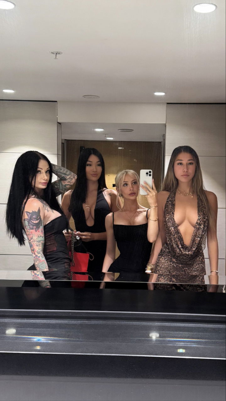 emxllouise snapchat image archive image