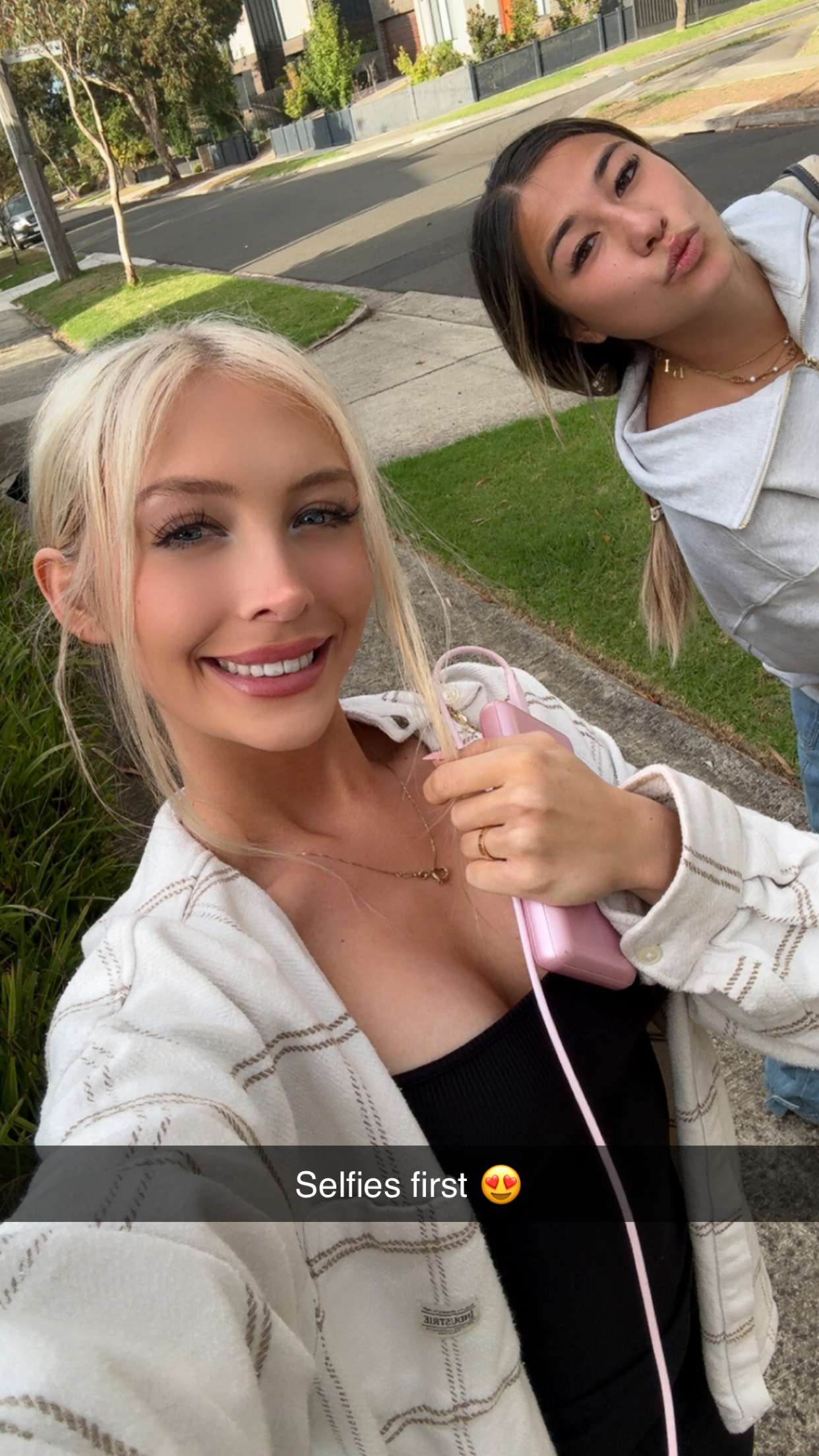 emxllouise snapchat image archive image