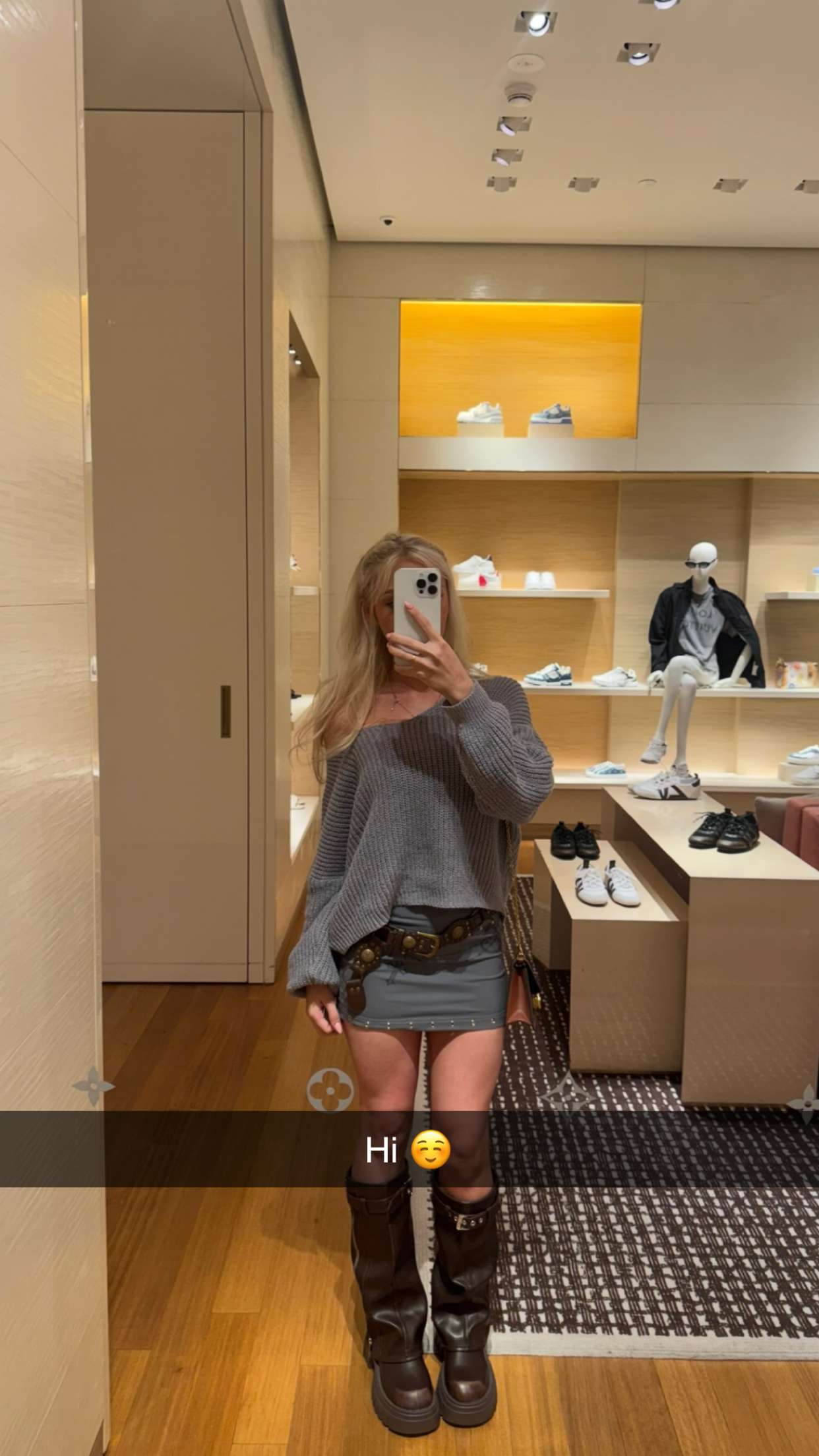 emxllouise snapchat image archive image