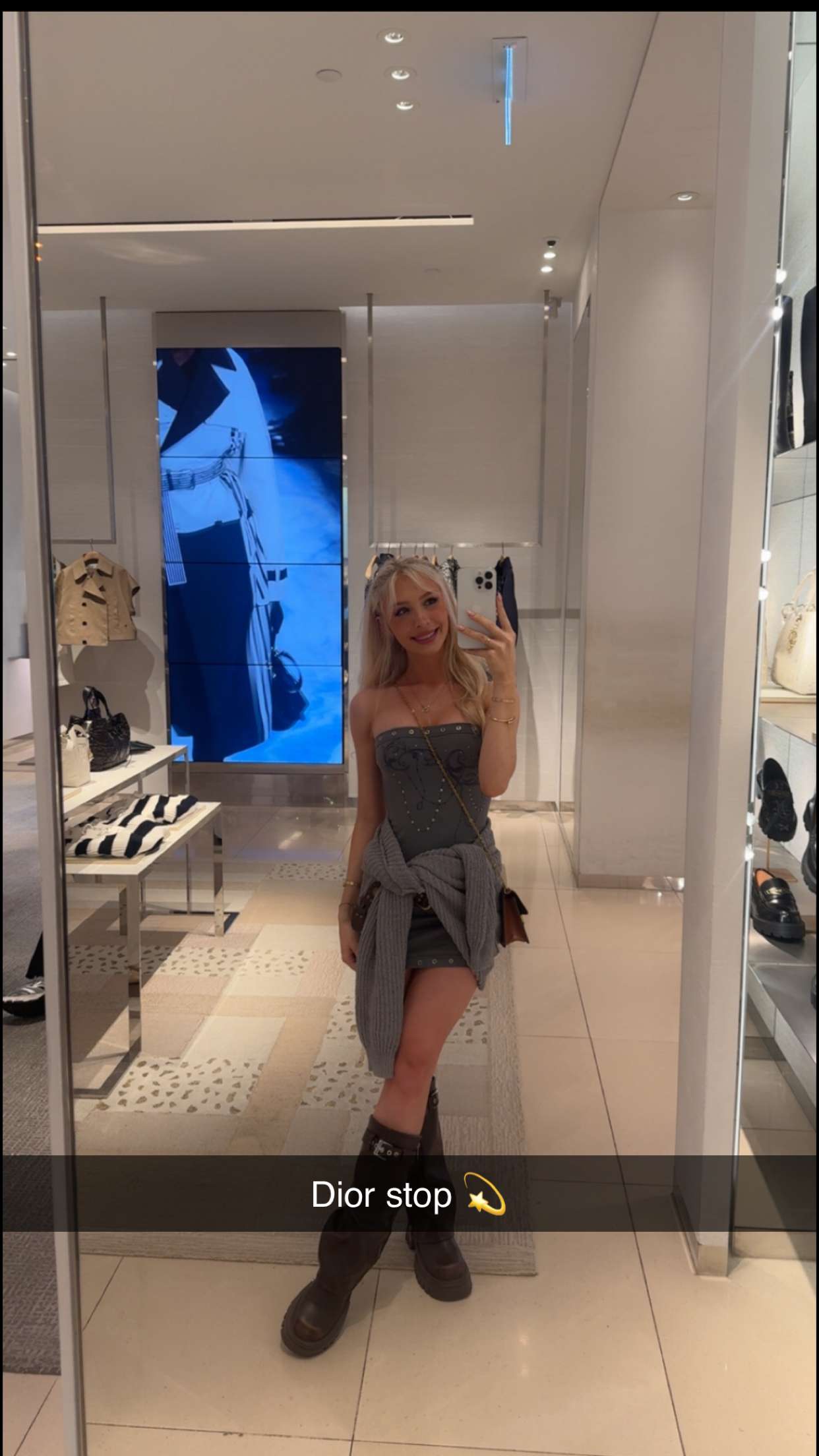 emxllouise snapchat image archive image