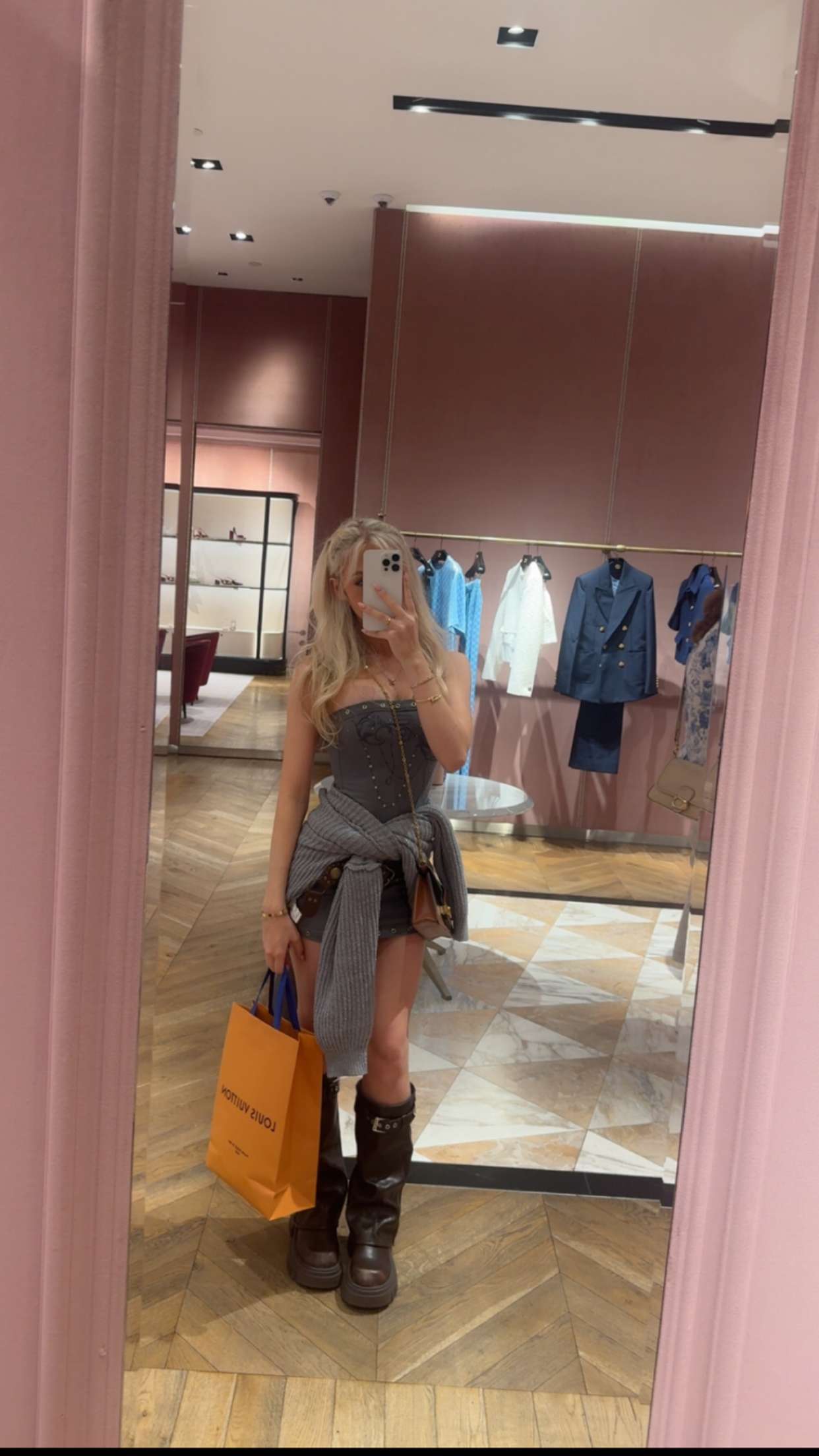 emxllouise snapchat image archive image