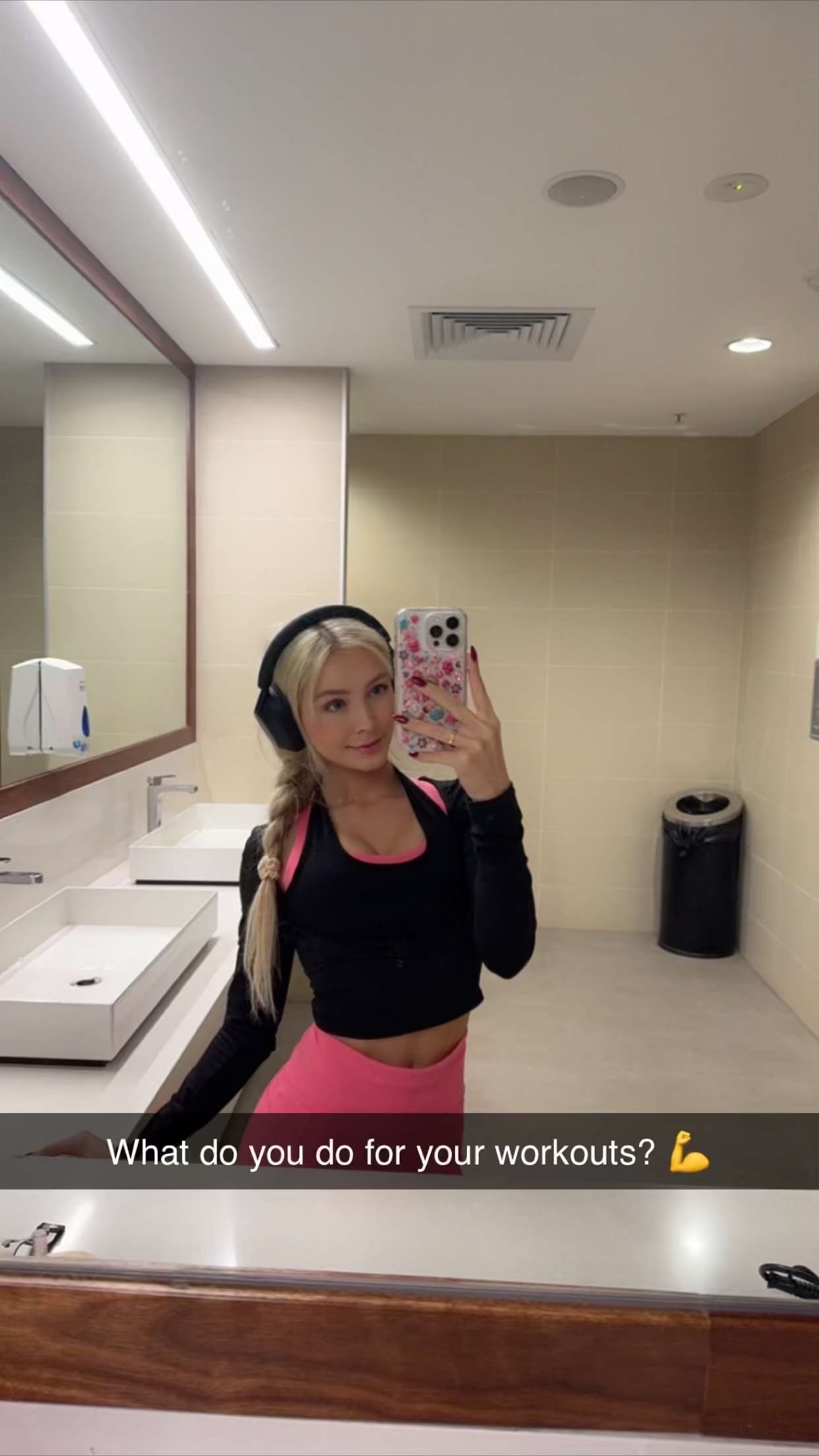 emxllouise snapchat image archive image