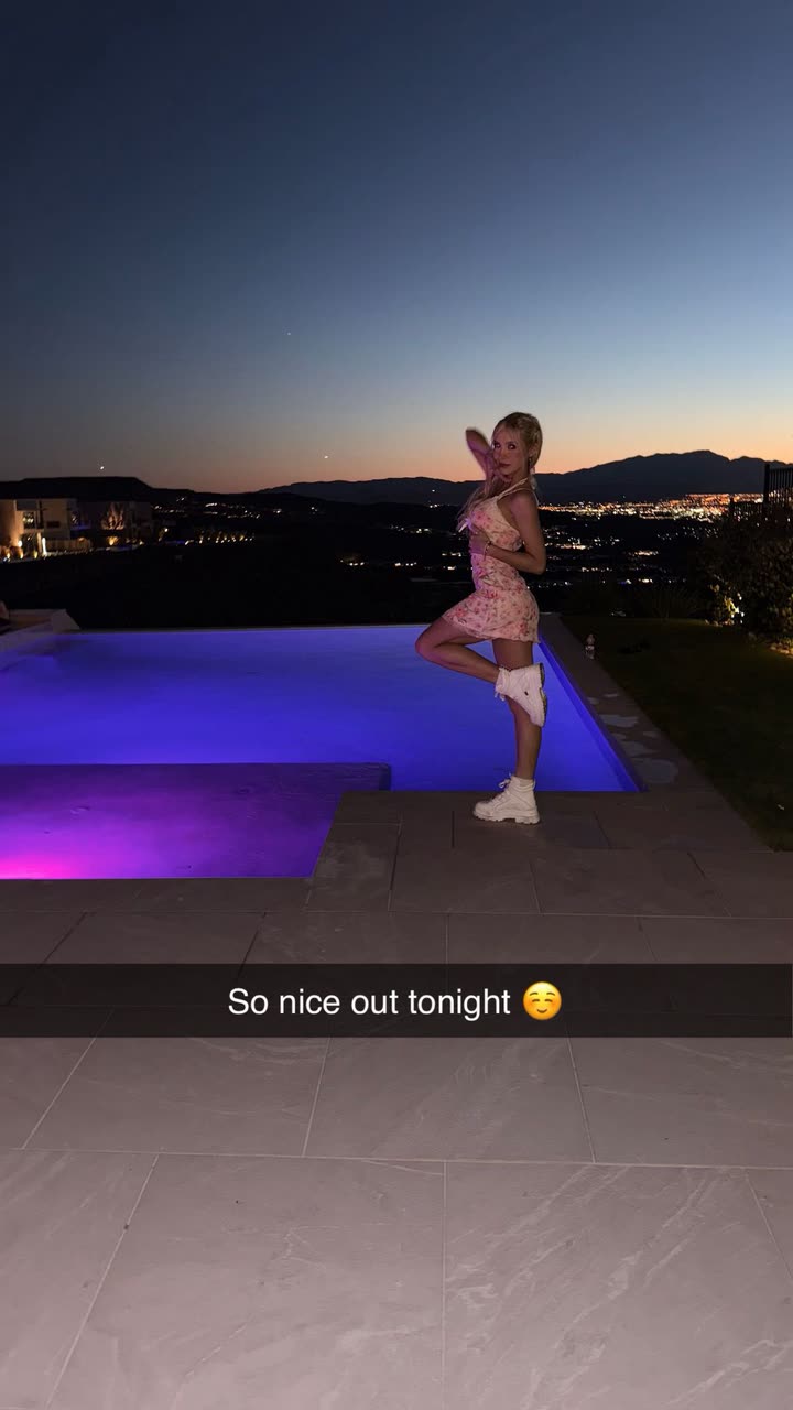 emxllouise snapchat image archive image