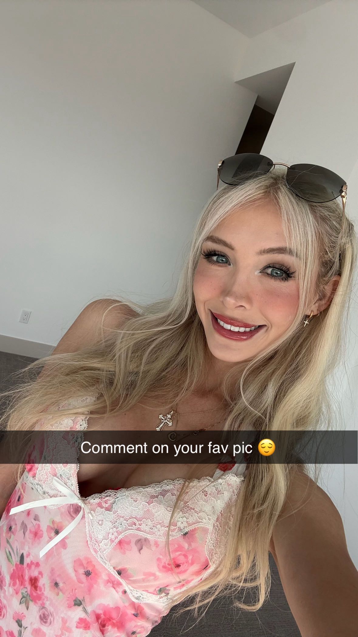 emxllouise snapchat image archive image