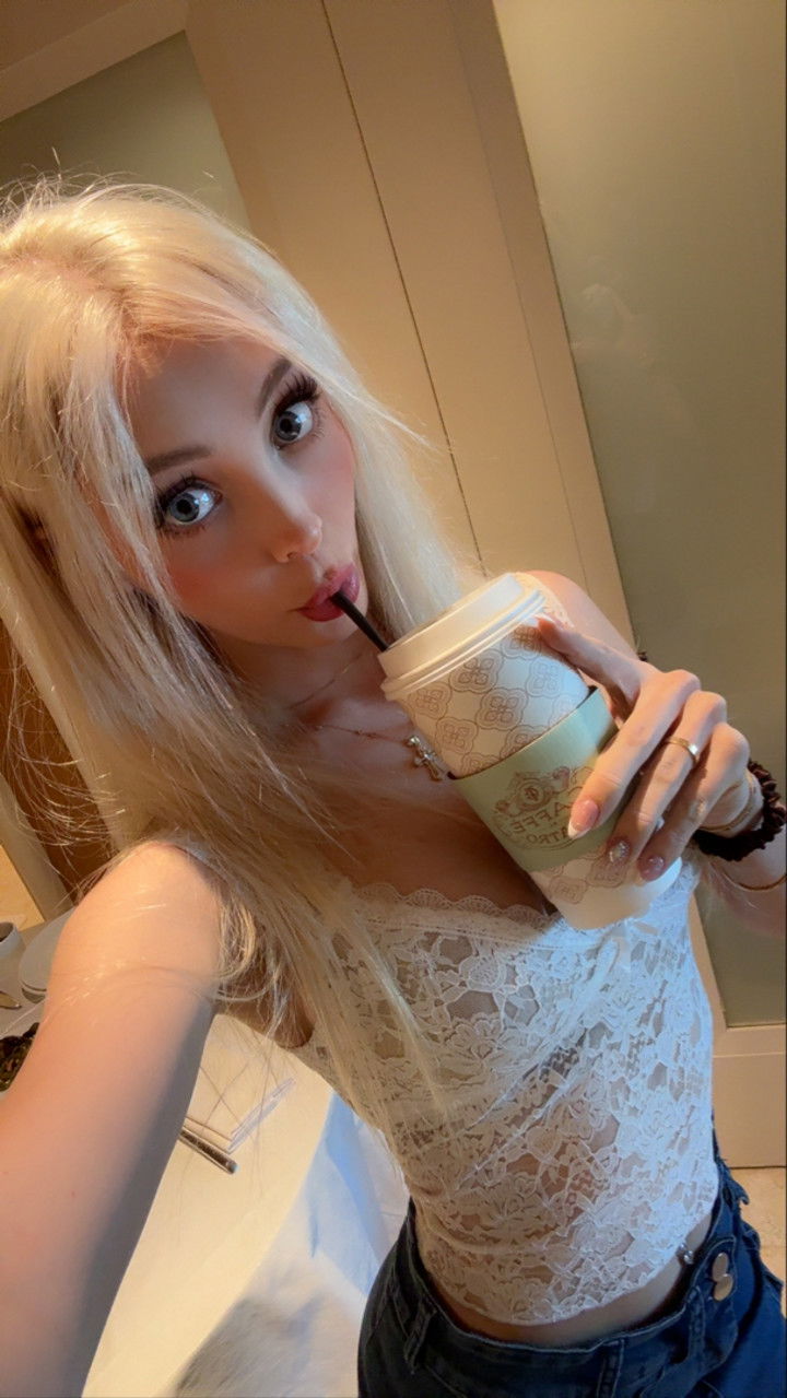 emxllouise snapchat image archive image