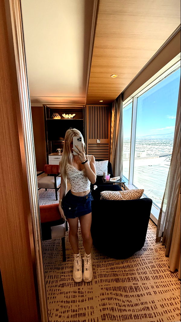 emxllouise image ~ Altpins