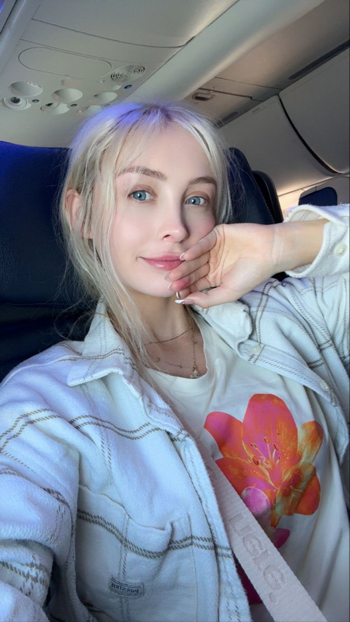 emxllouise snapchat image archive image