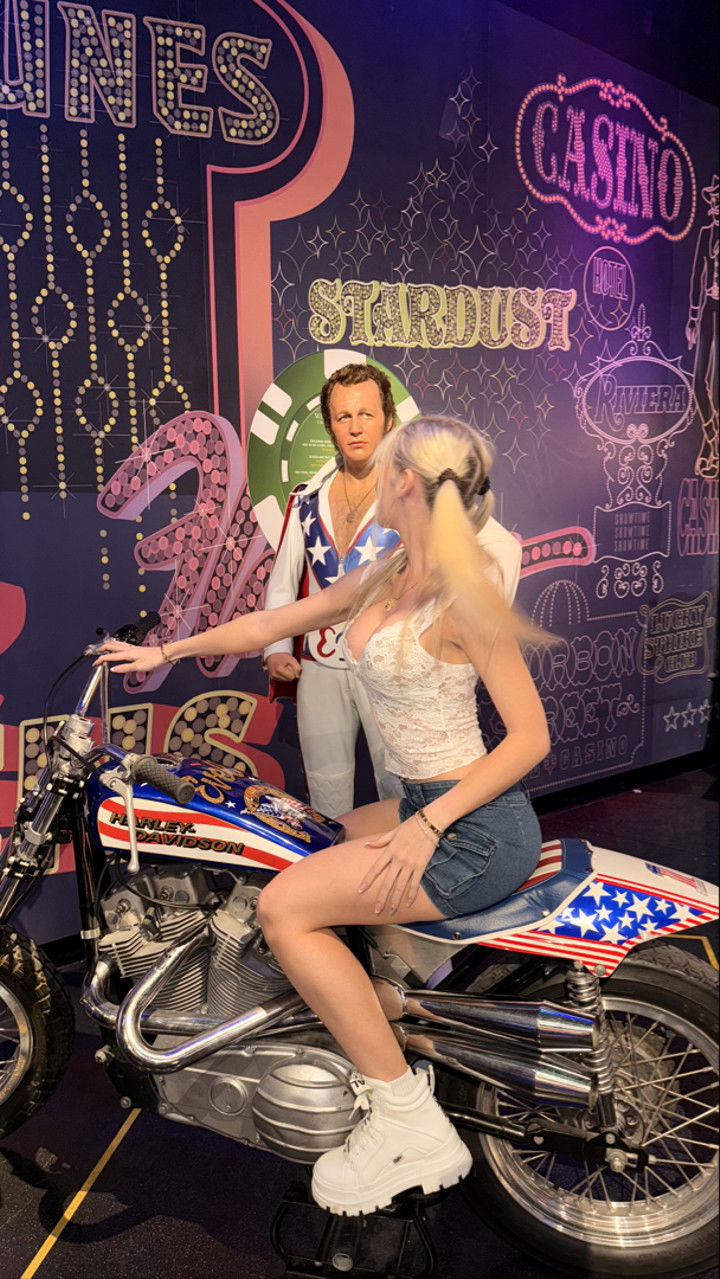 emxllouise snapchat image archive image