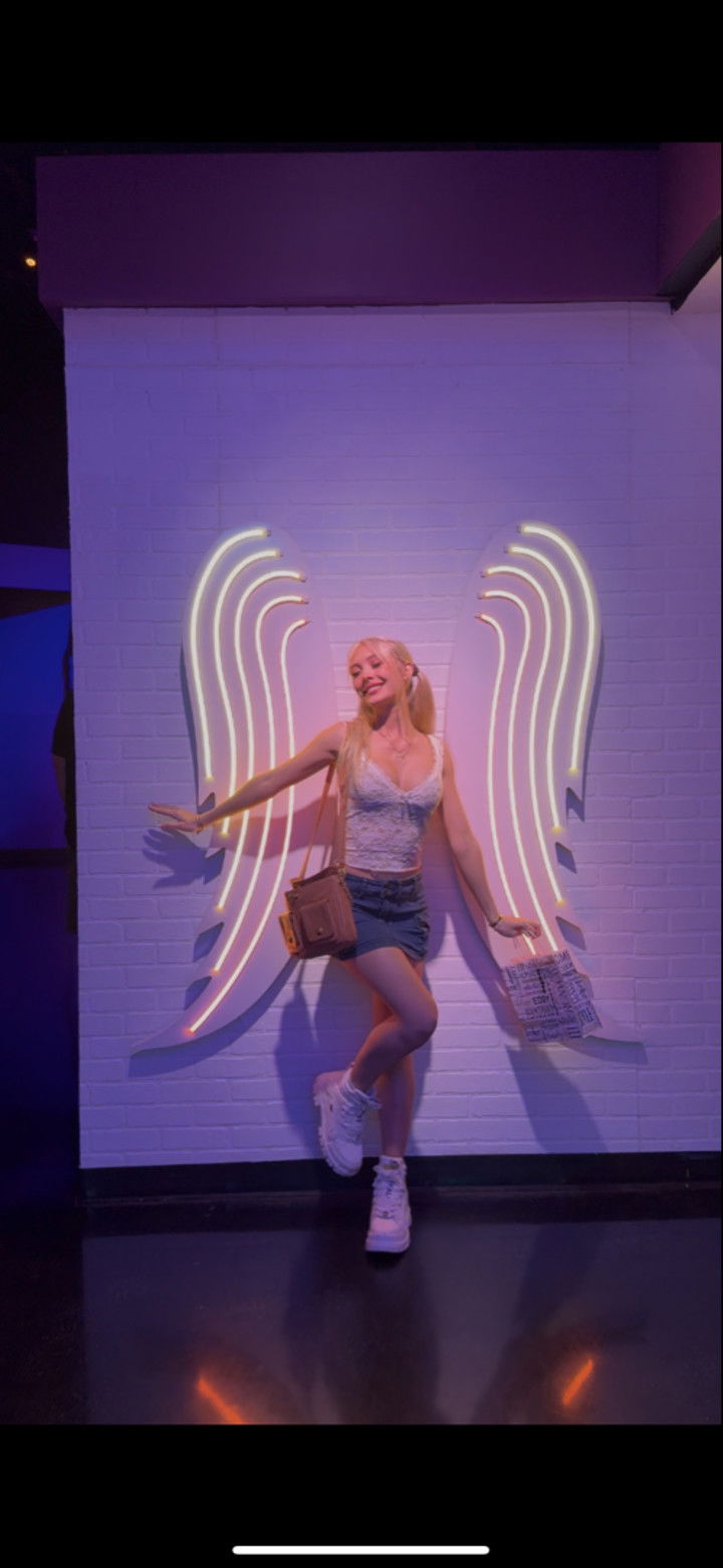 emxllouise snapchat image archive image