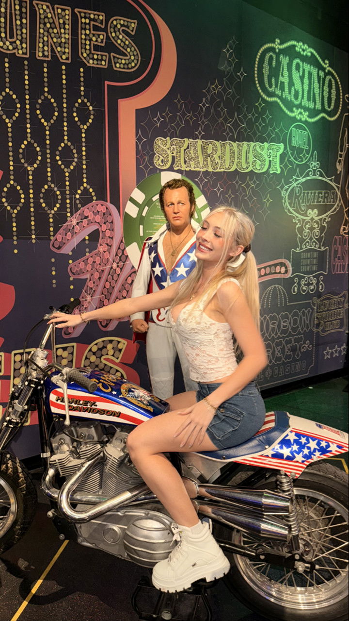 emxllouise snapchat image archive image