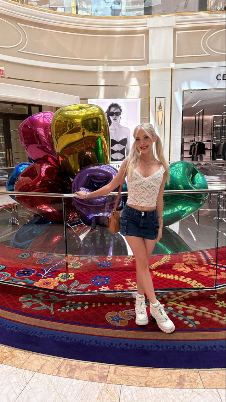 emxllouise snapchat image archive image