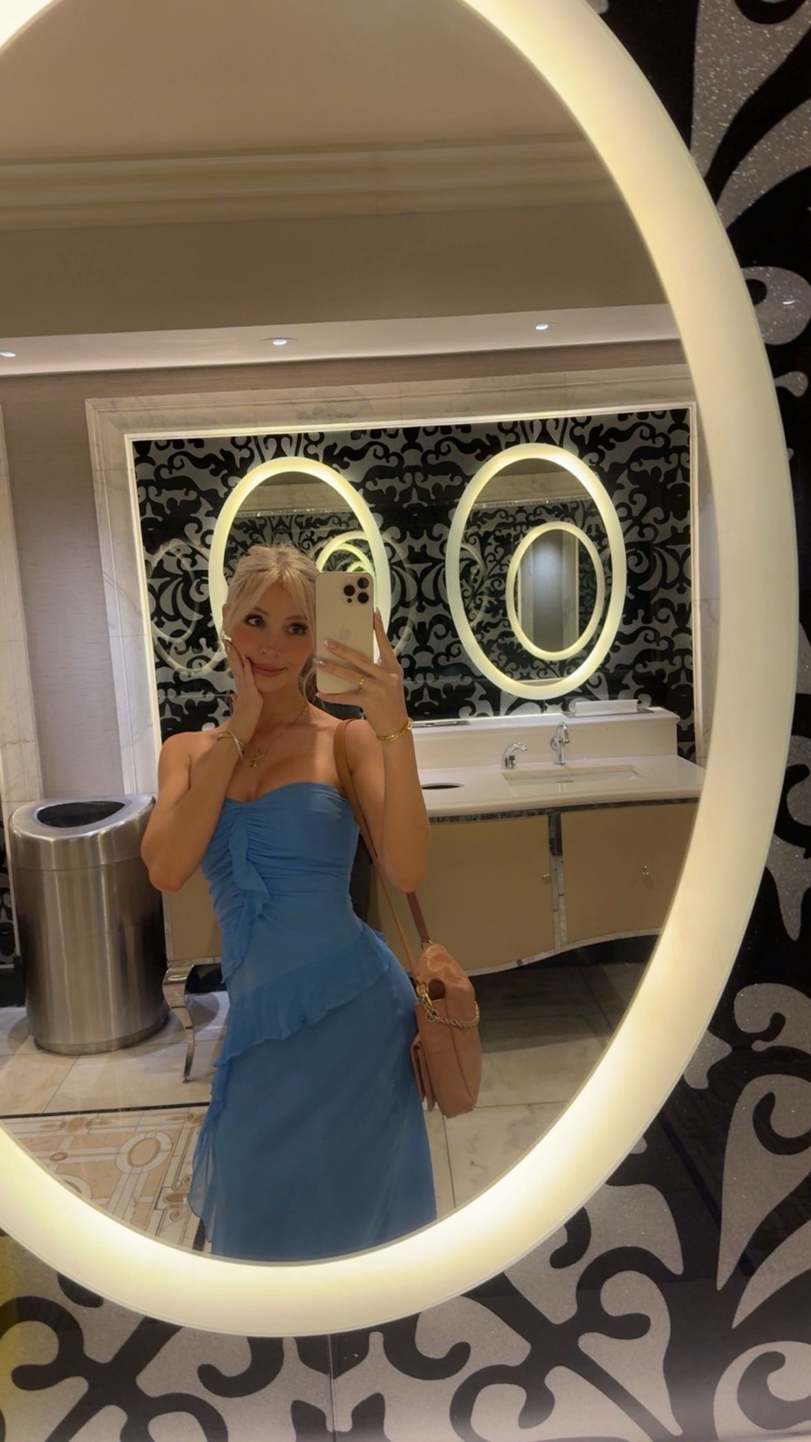 emxllouise snapchat image archive image