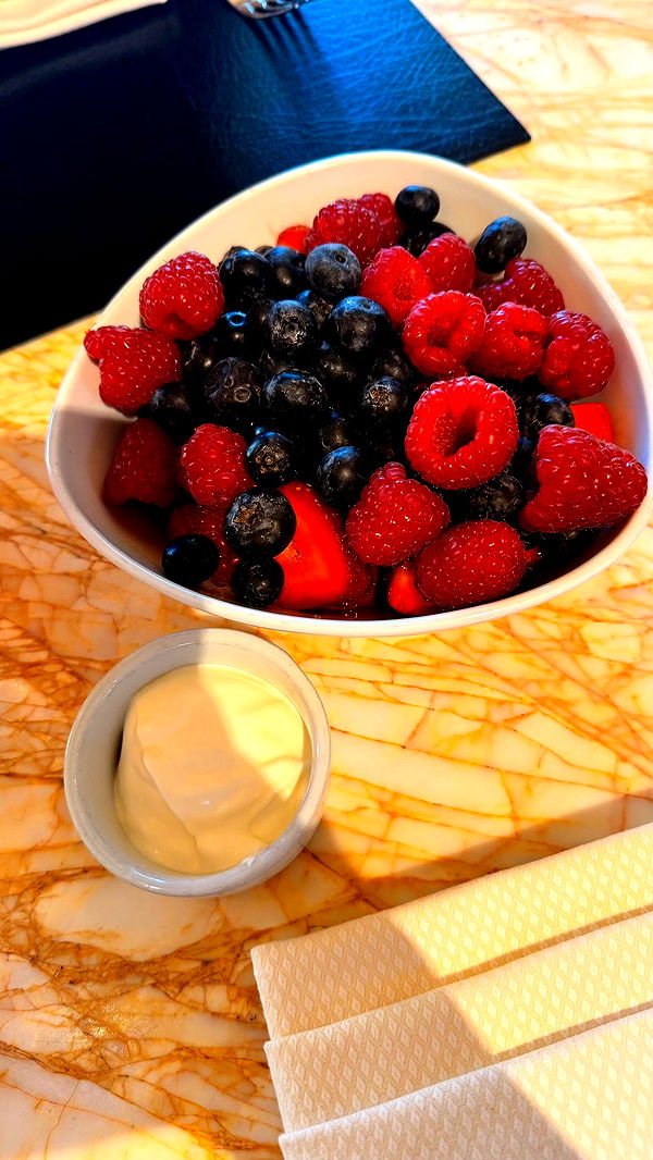 emxllouise image ~ Altpins