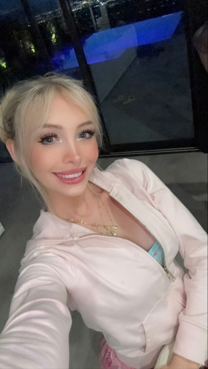 emxllouise snapchat image archive image