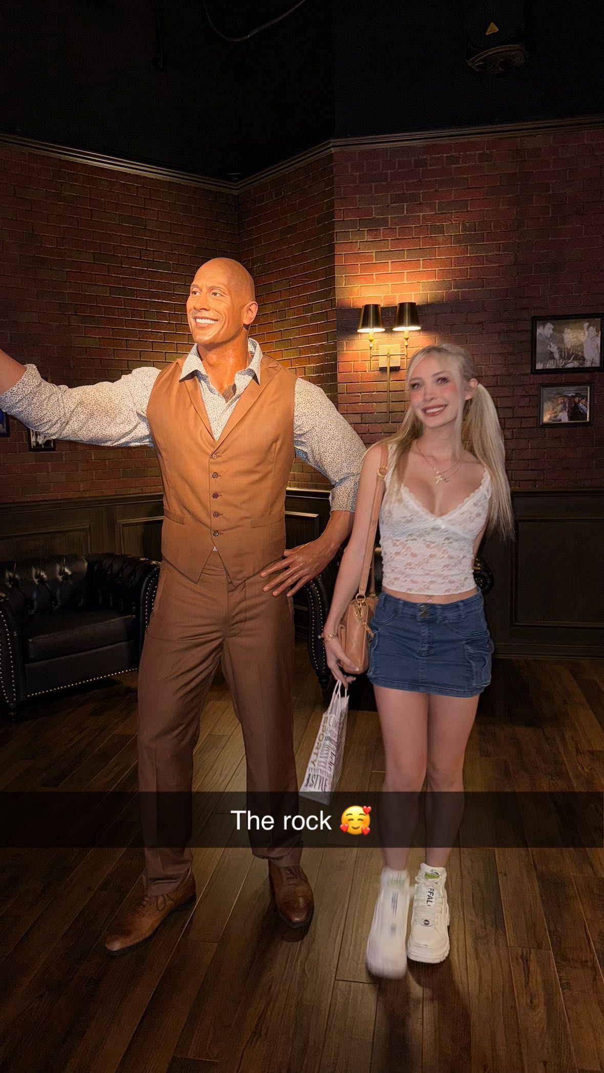 emxllouise snapchat image archive image