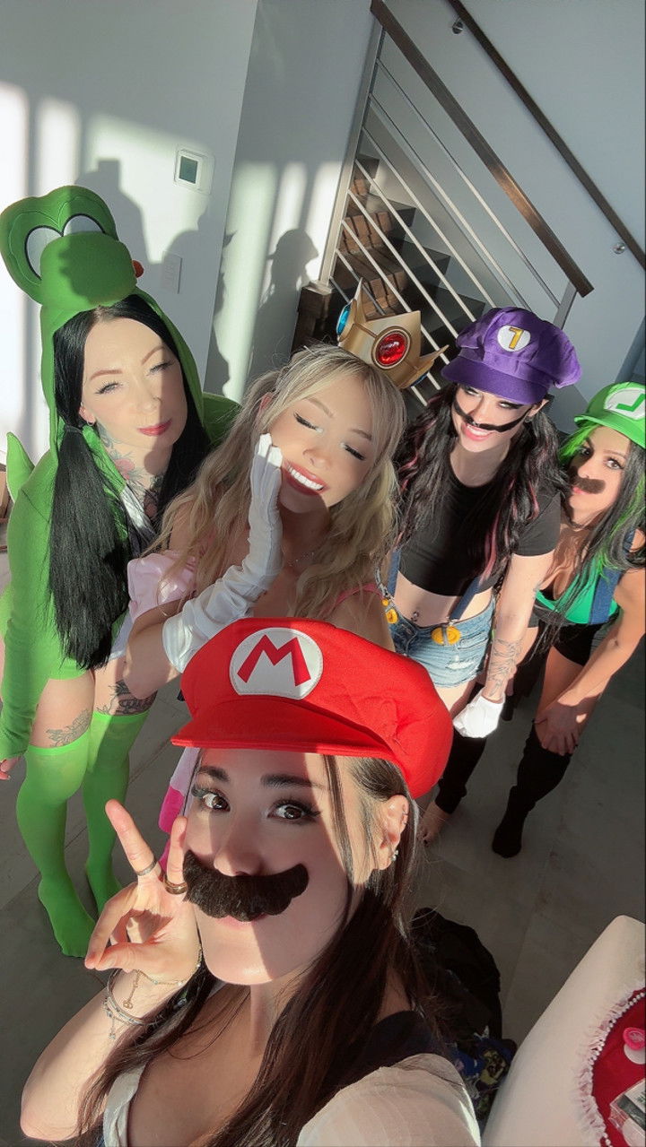 emxllouise snapchat image archive image