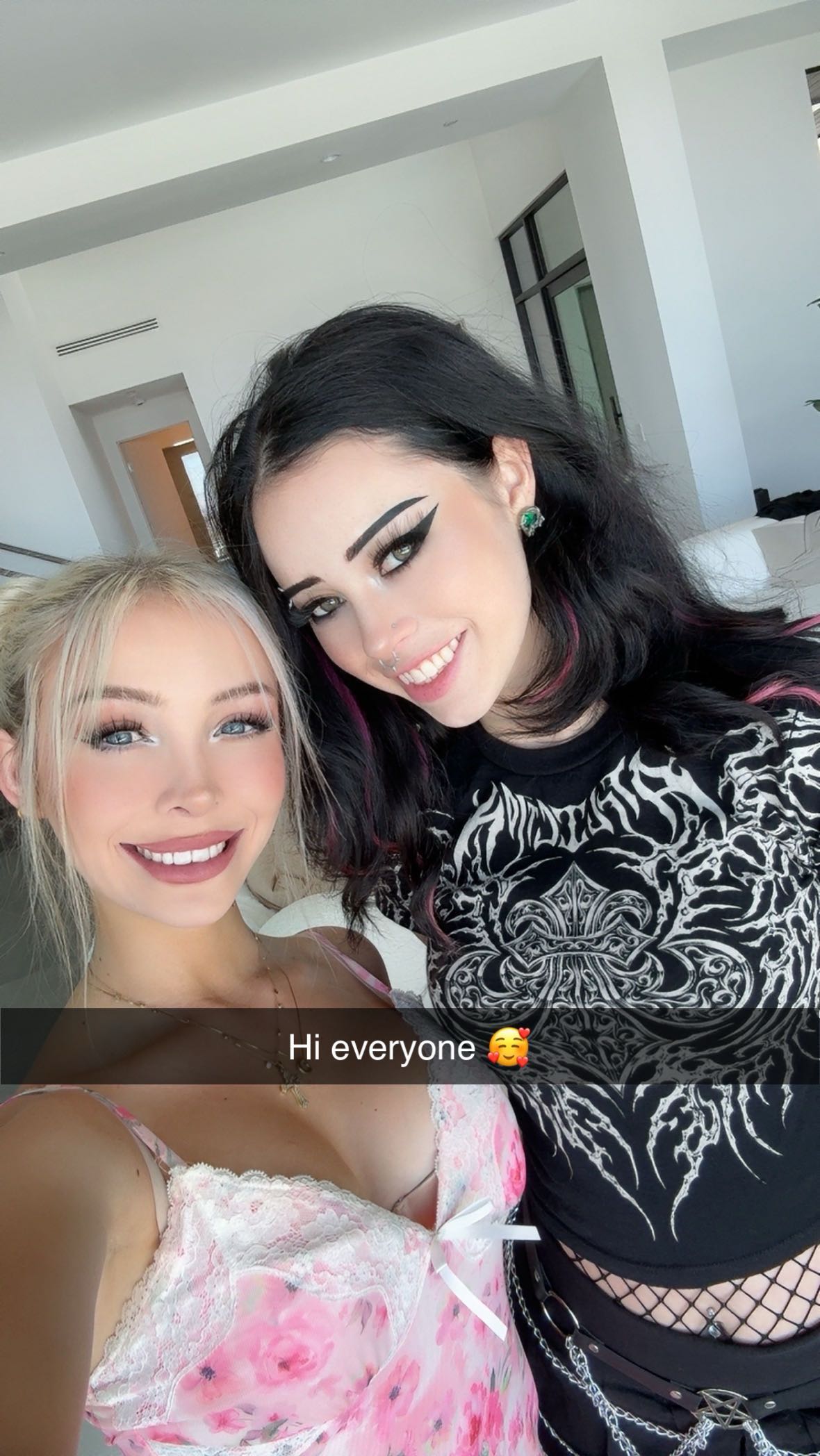 emxllouise snapchat image archive image