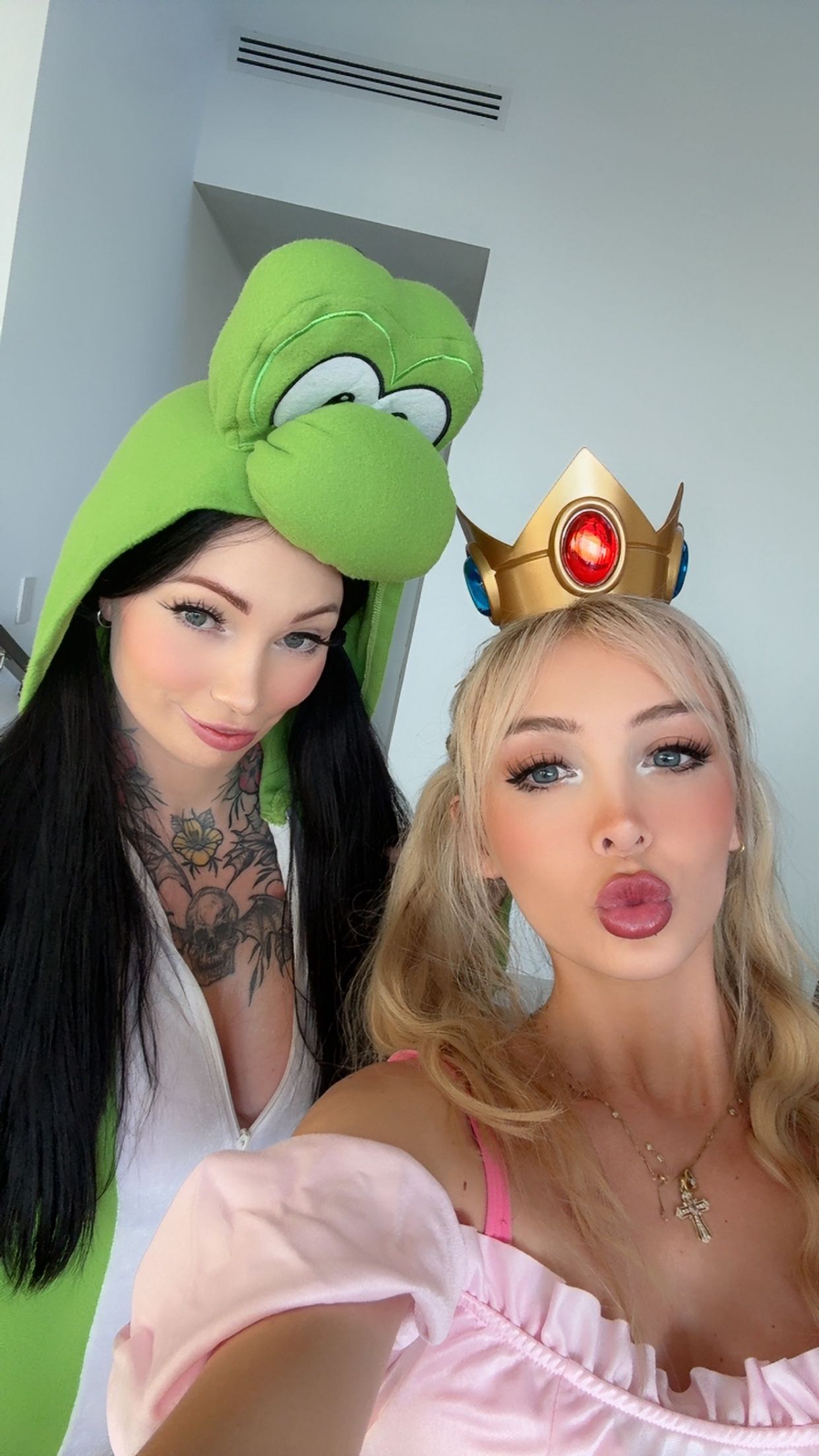 emxllouise snapchat image archive image