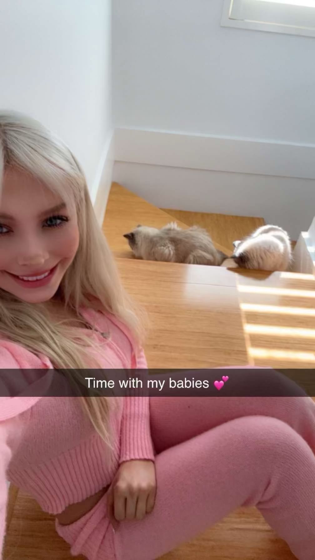 emxllouise snapchat image archive image