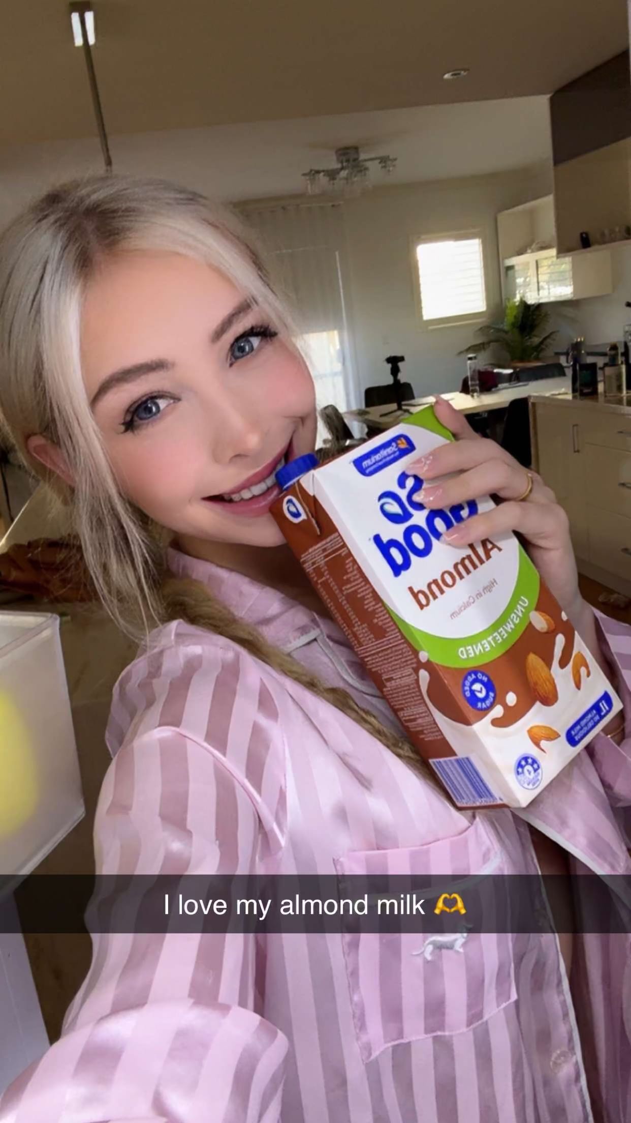 emxllouise snapchat image archive image