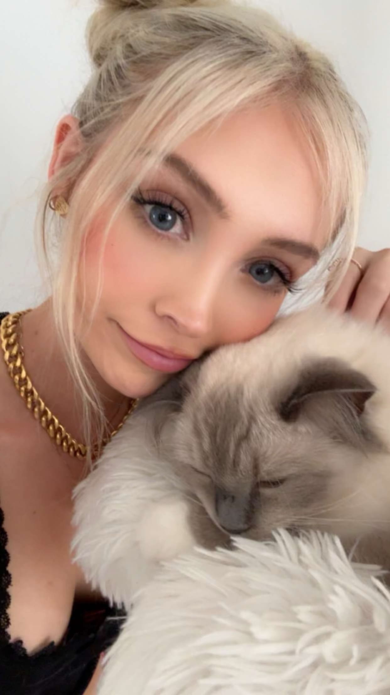 emxllouise snapchat image archive image