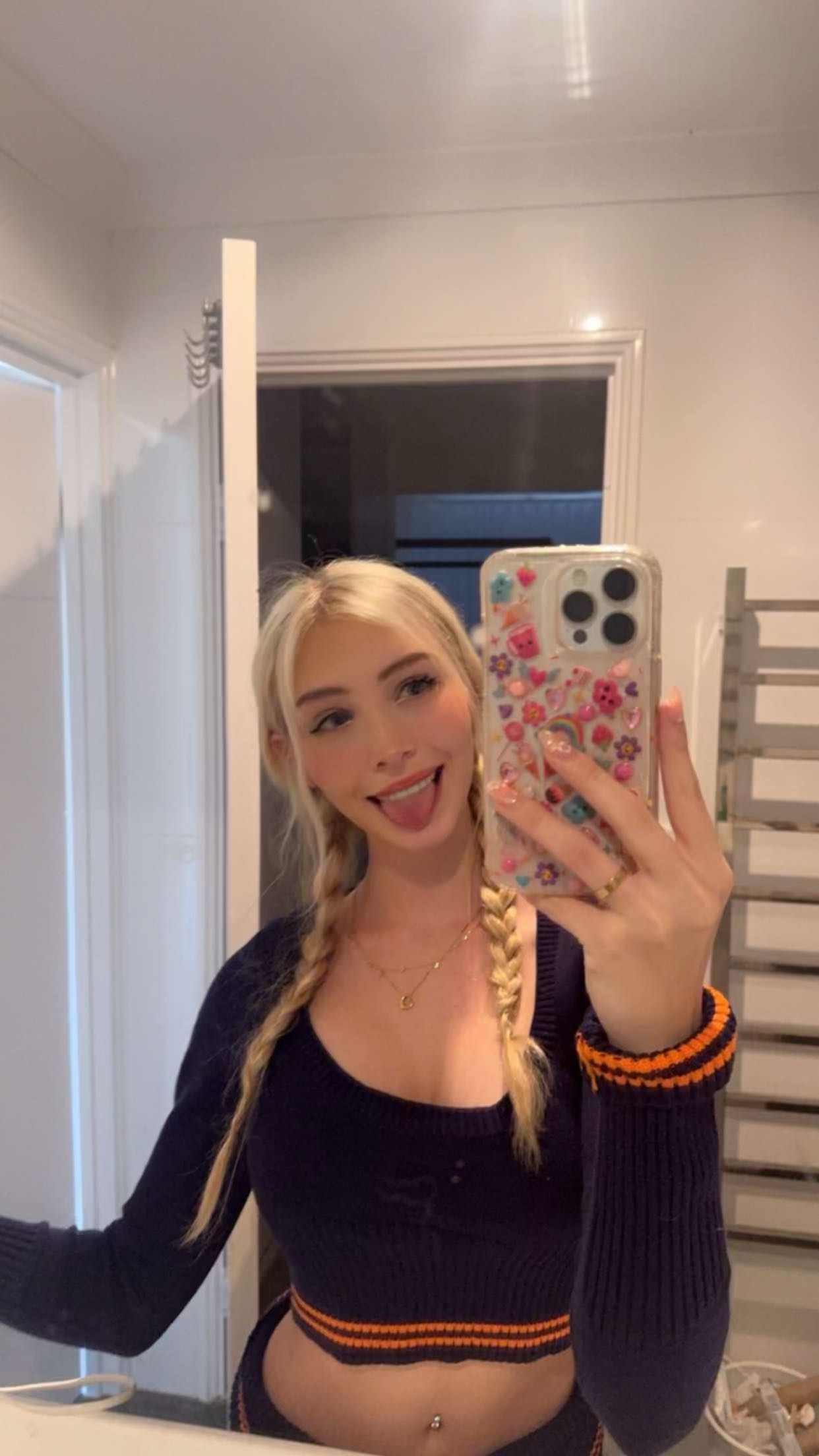 emxllouise snapchat image archive image