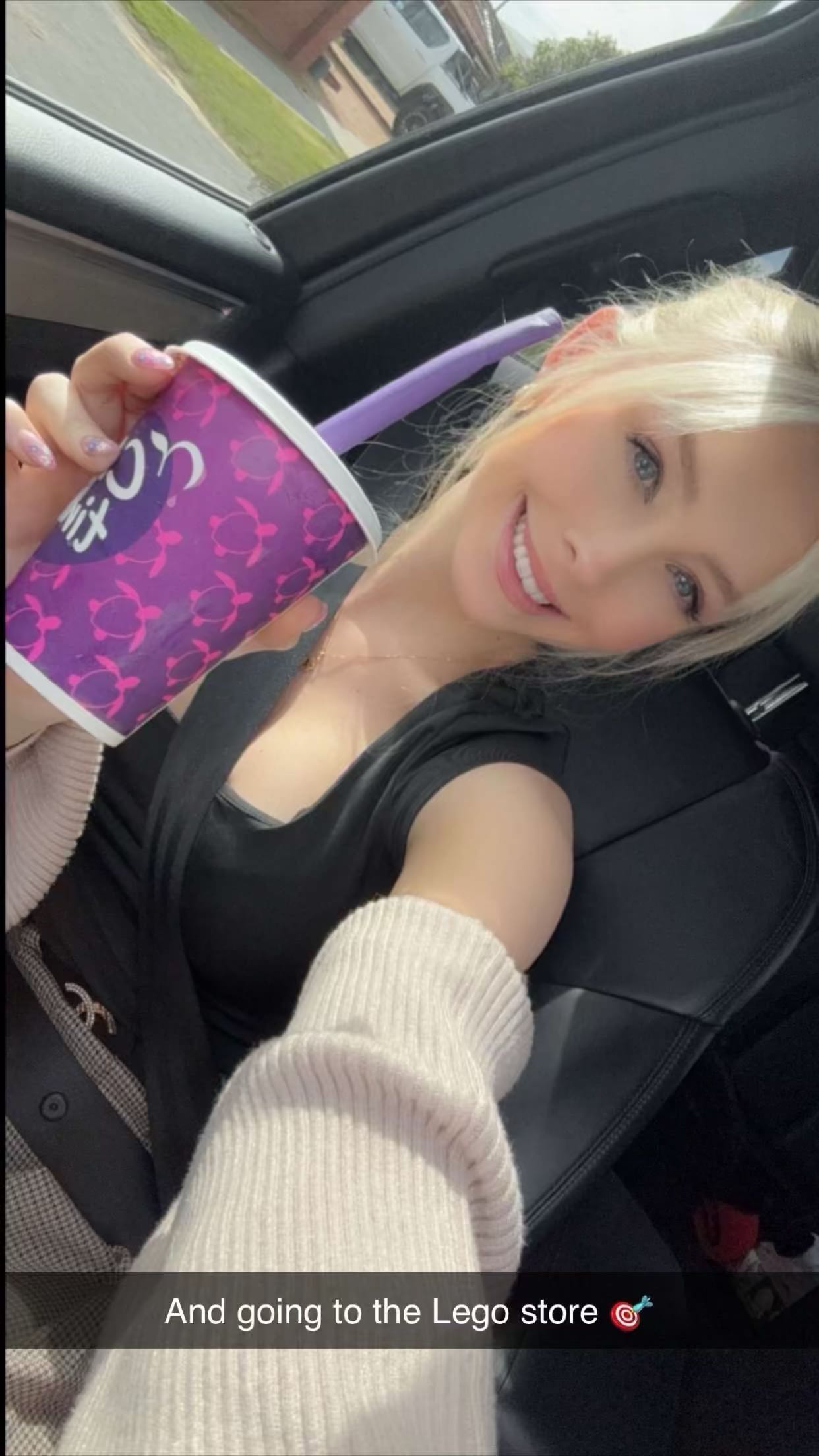 emxllouise snapchat image archive image