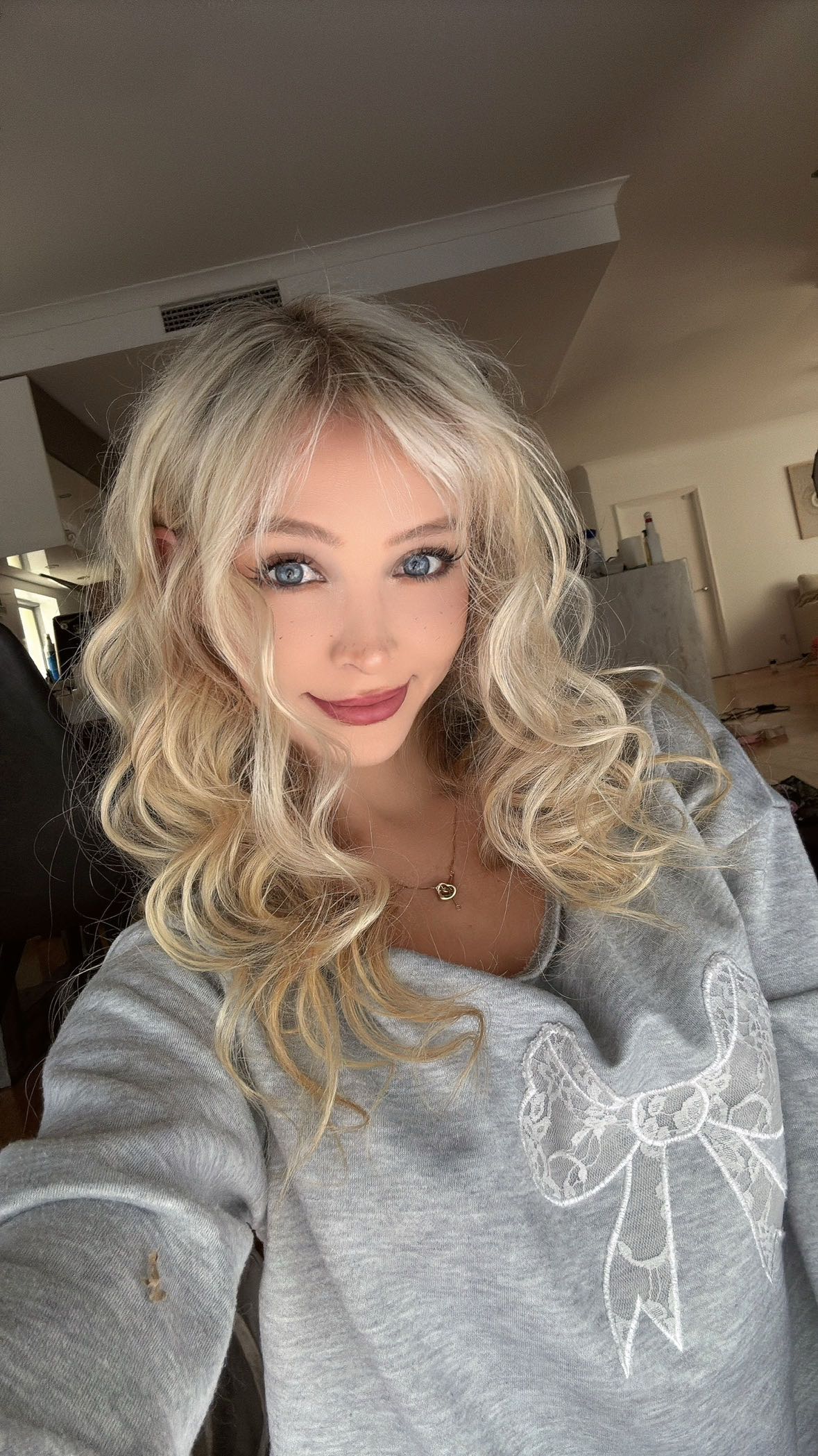 emxllouise snapchat image archive image