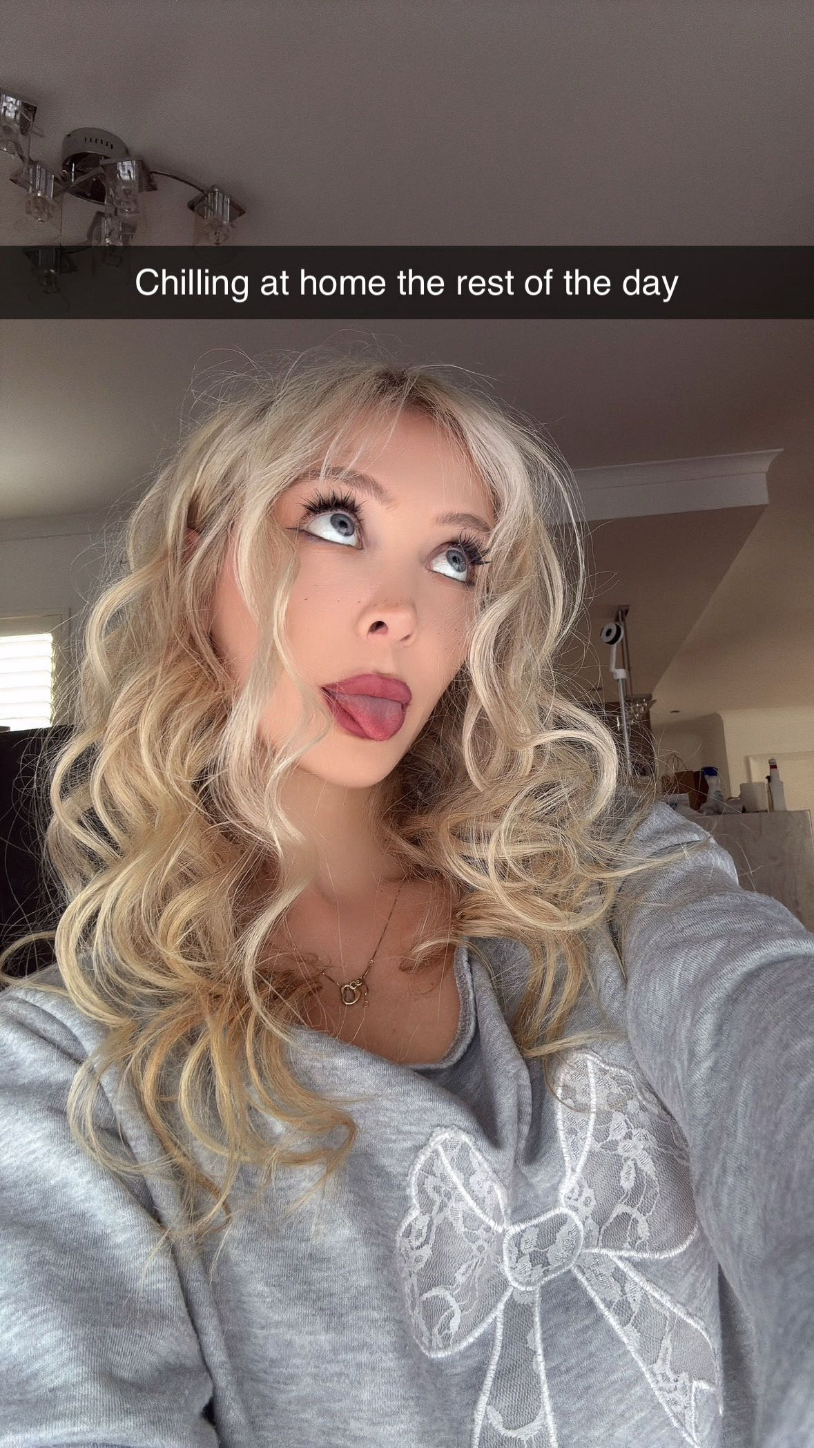 emxllouise snapchat image archive image