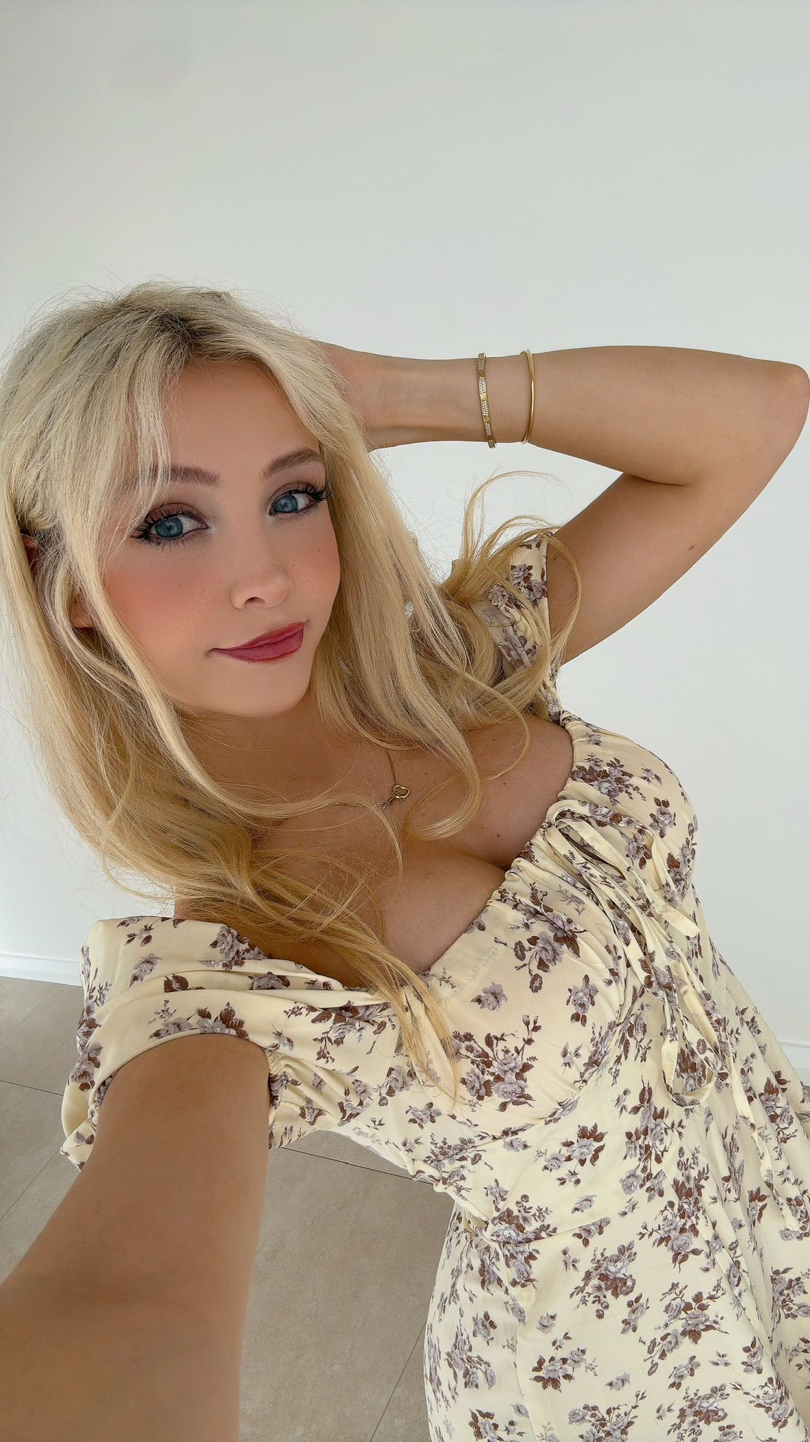 emxllouise snapchat image archive image