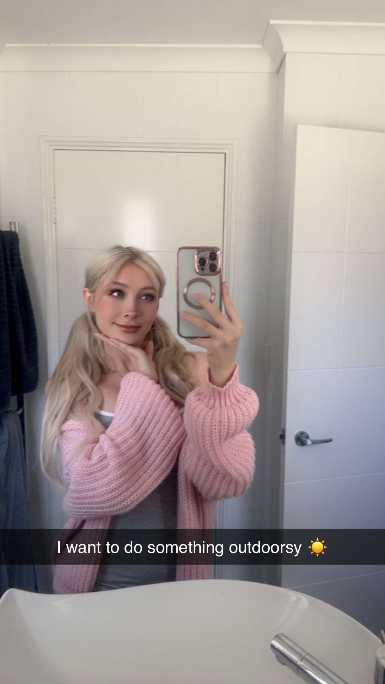 emxllouise snapchat image archive image