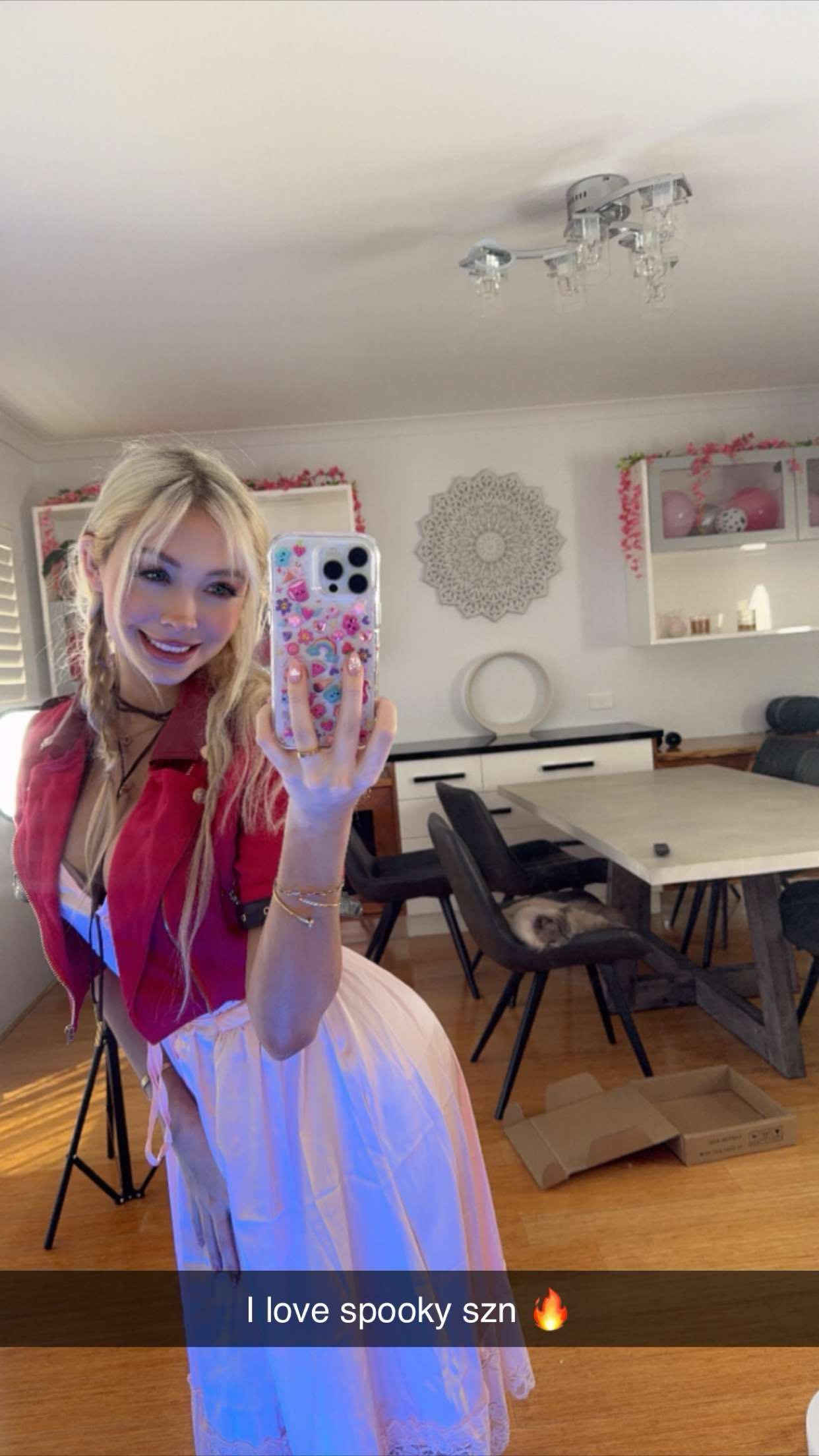 emxllouise snapchat image archive image