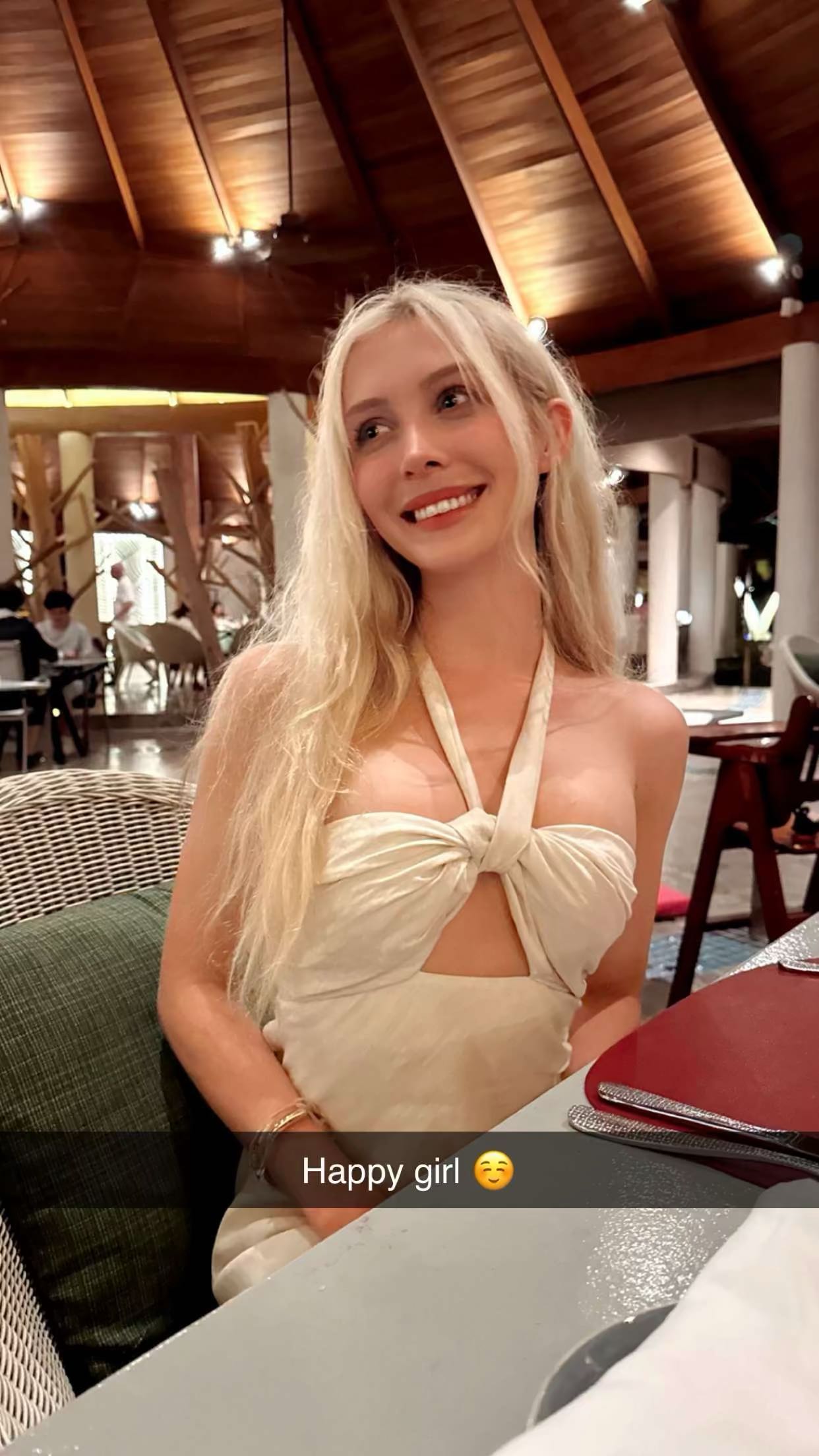 emxllouise snapchat image archive image