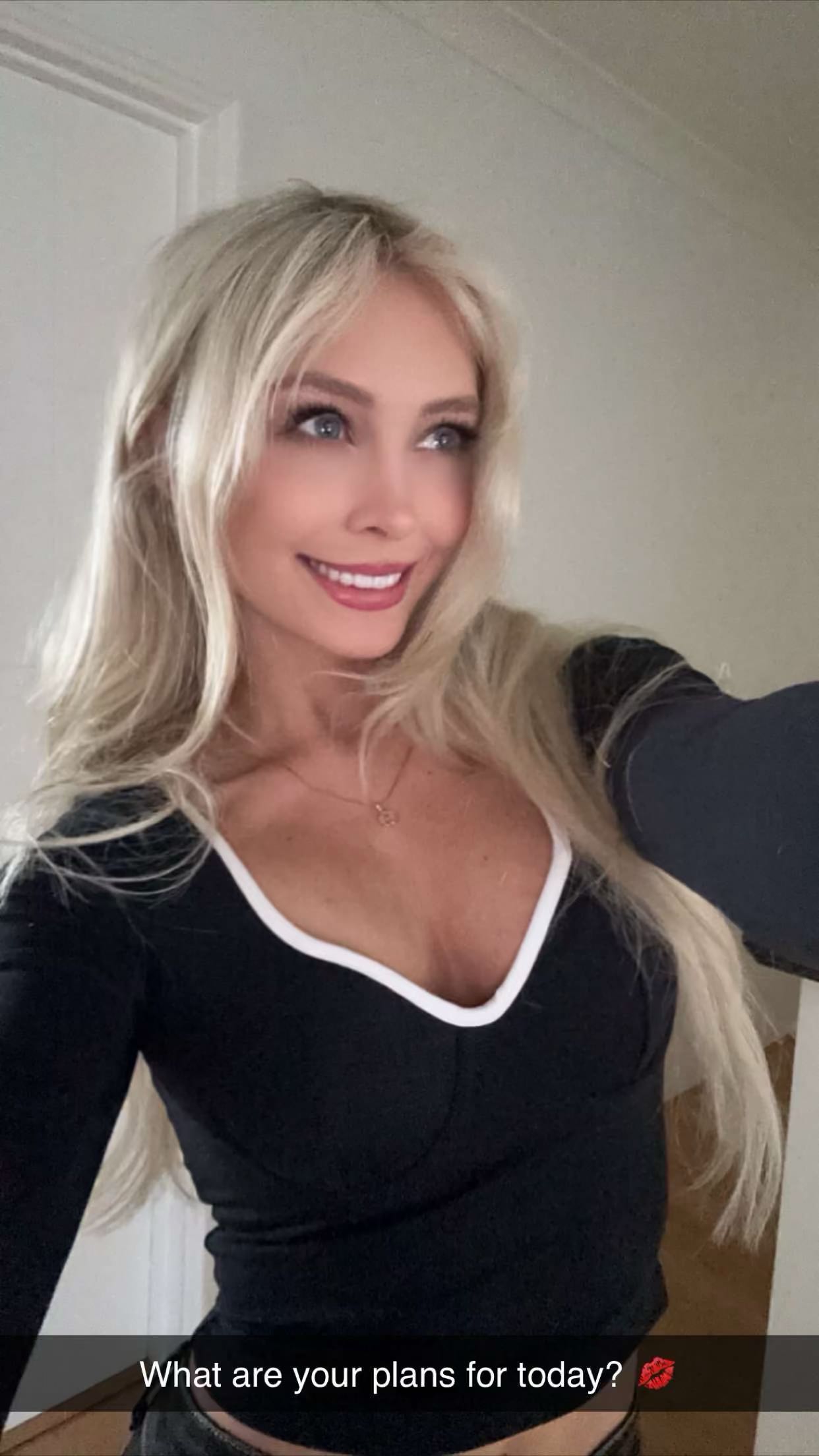 emxllouise snapchat image archive image