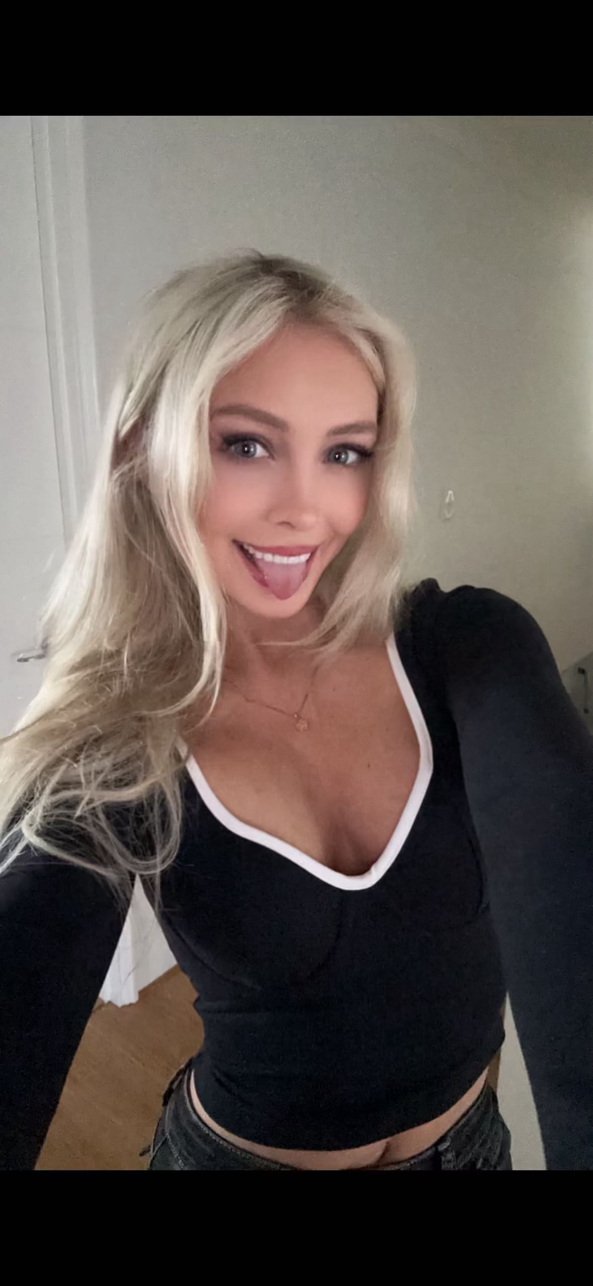 emxllouise snapchat image archive image