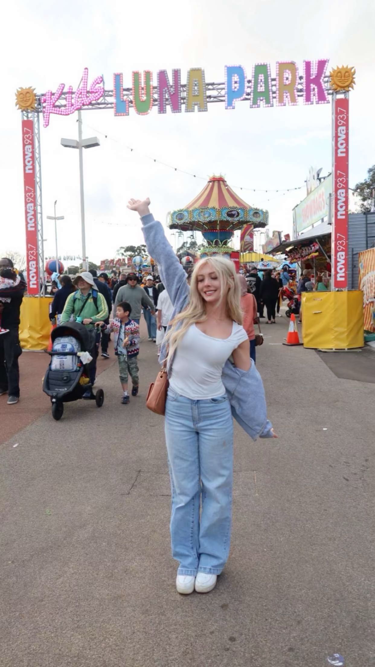 emxllouise snapchat image archive image