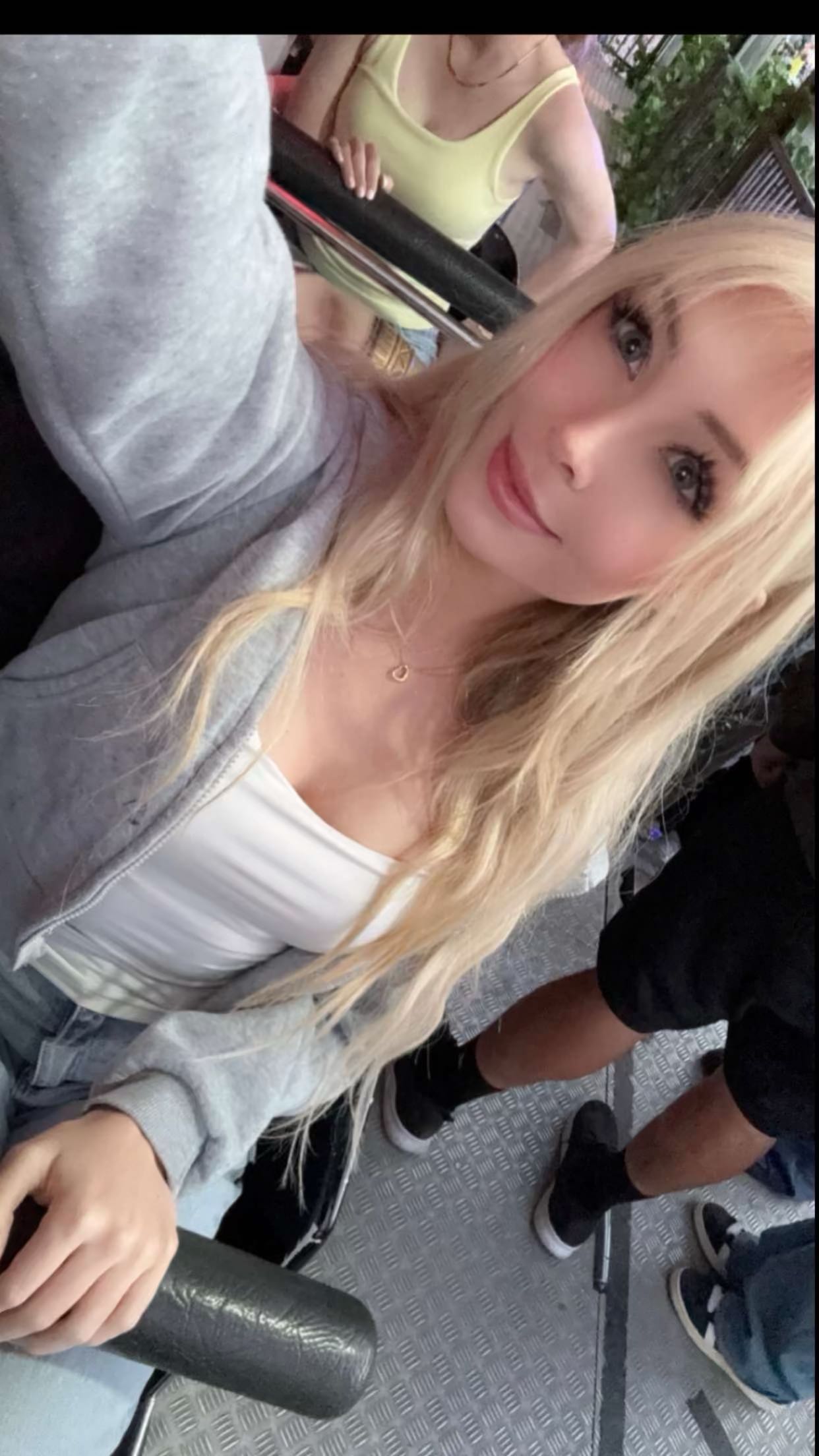 emxllouise snapchat image archive image