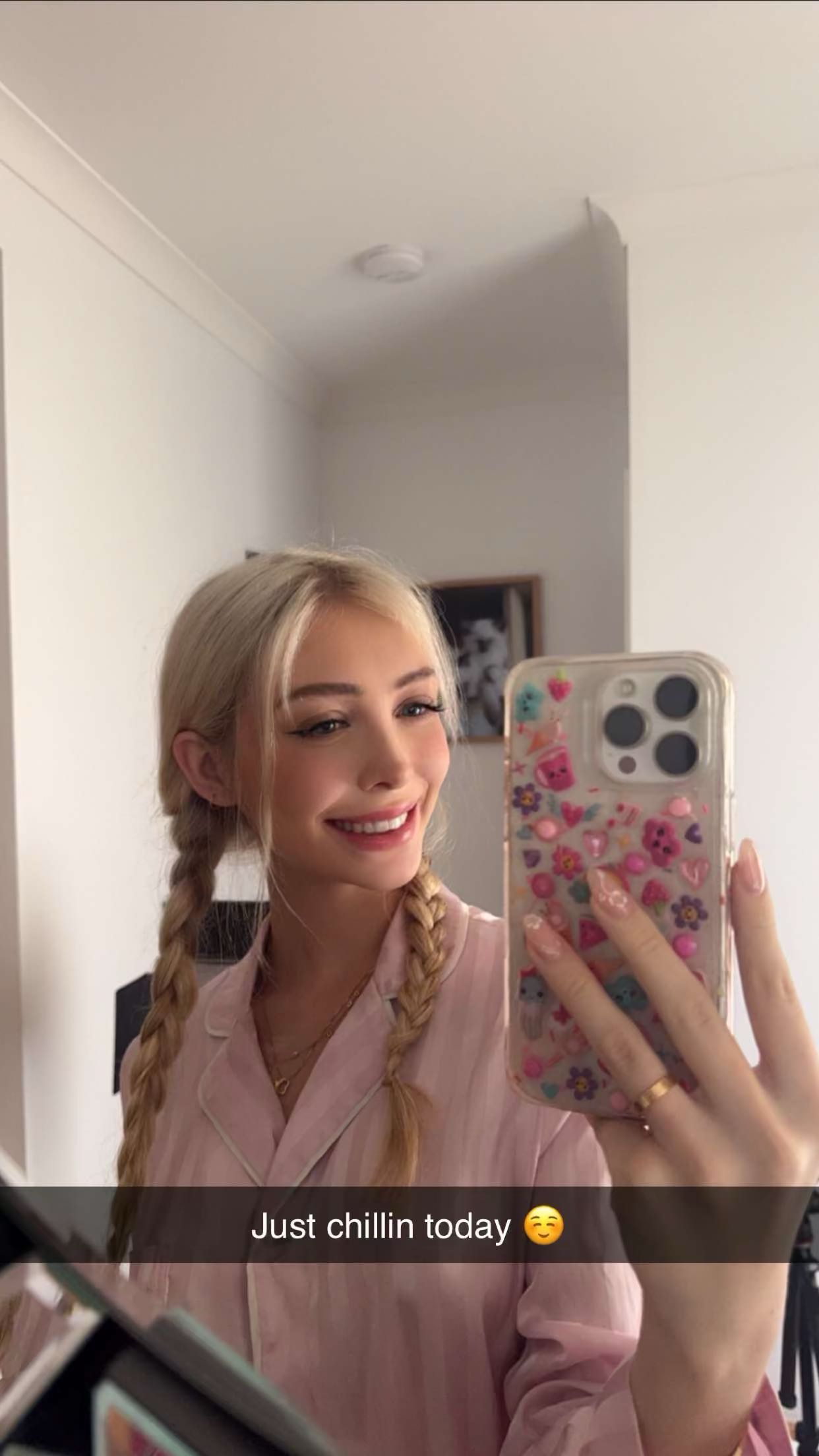 emxllouise snapchat image archive image