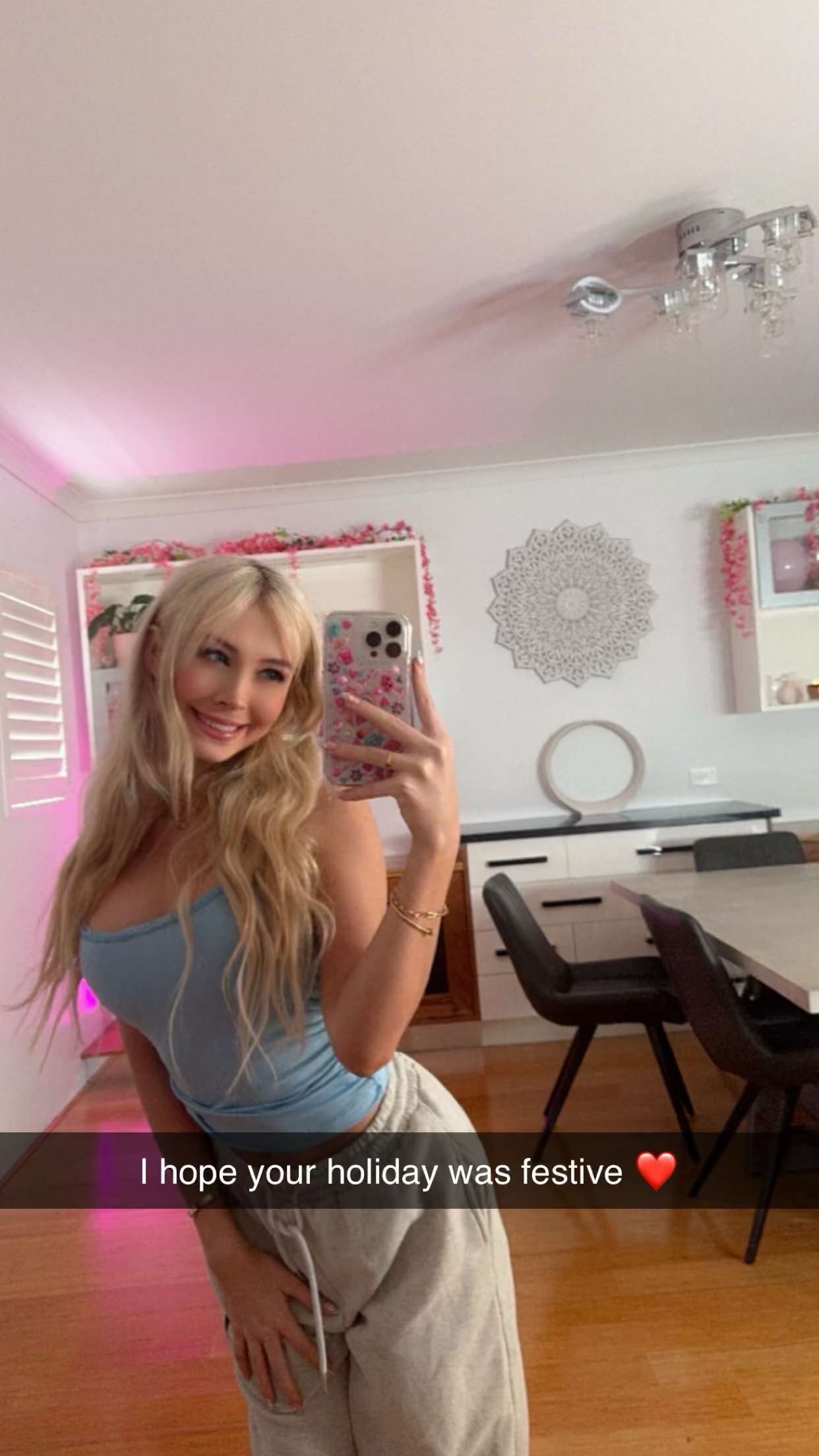 emxllouise snapchat image archive image