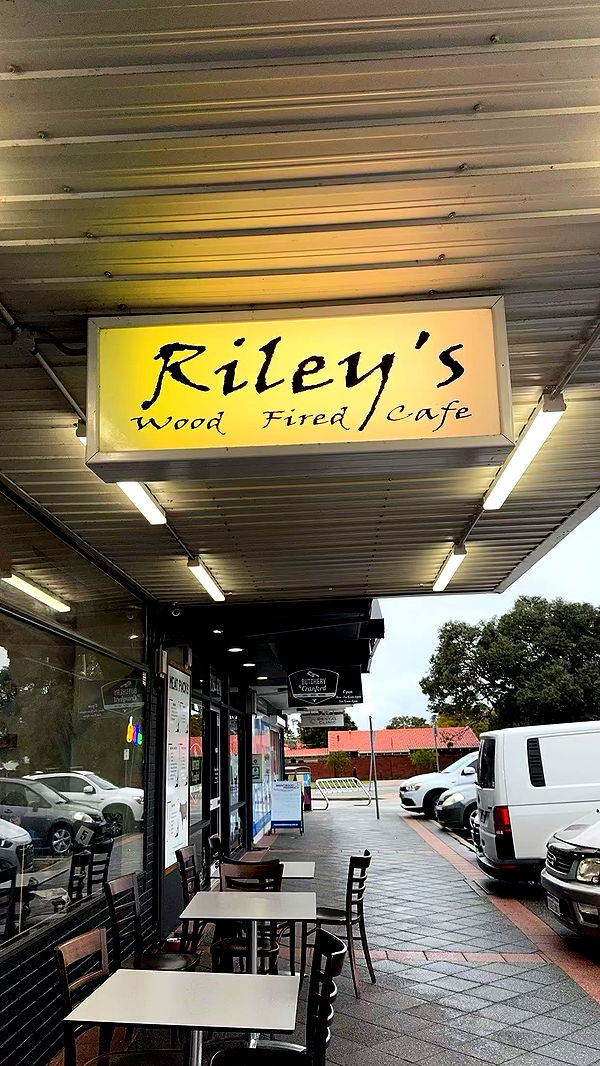 emxllouise image ~ Altpins