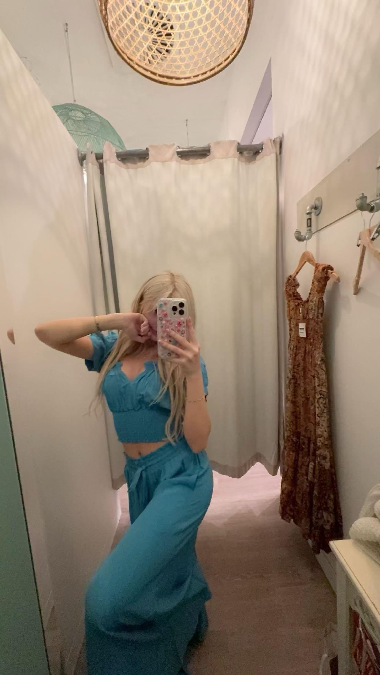 emxllouise snapchat image archive image