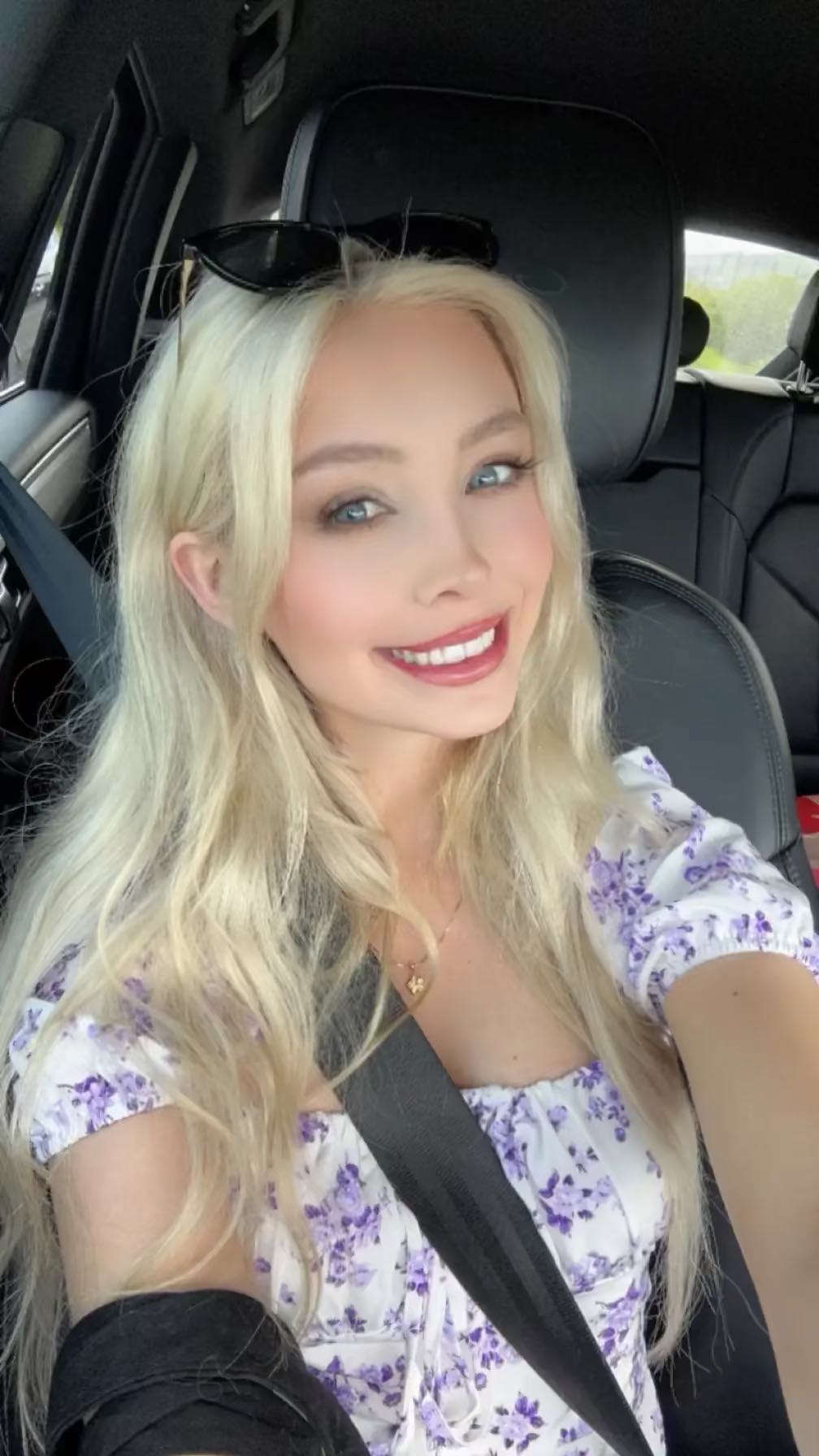 emxllouise snapchat image archive image