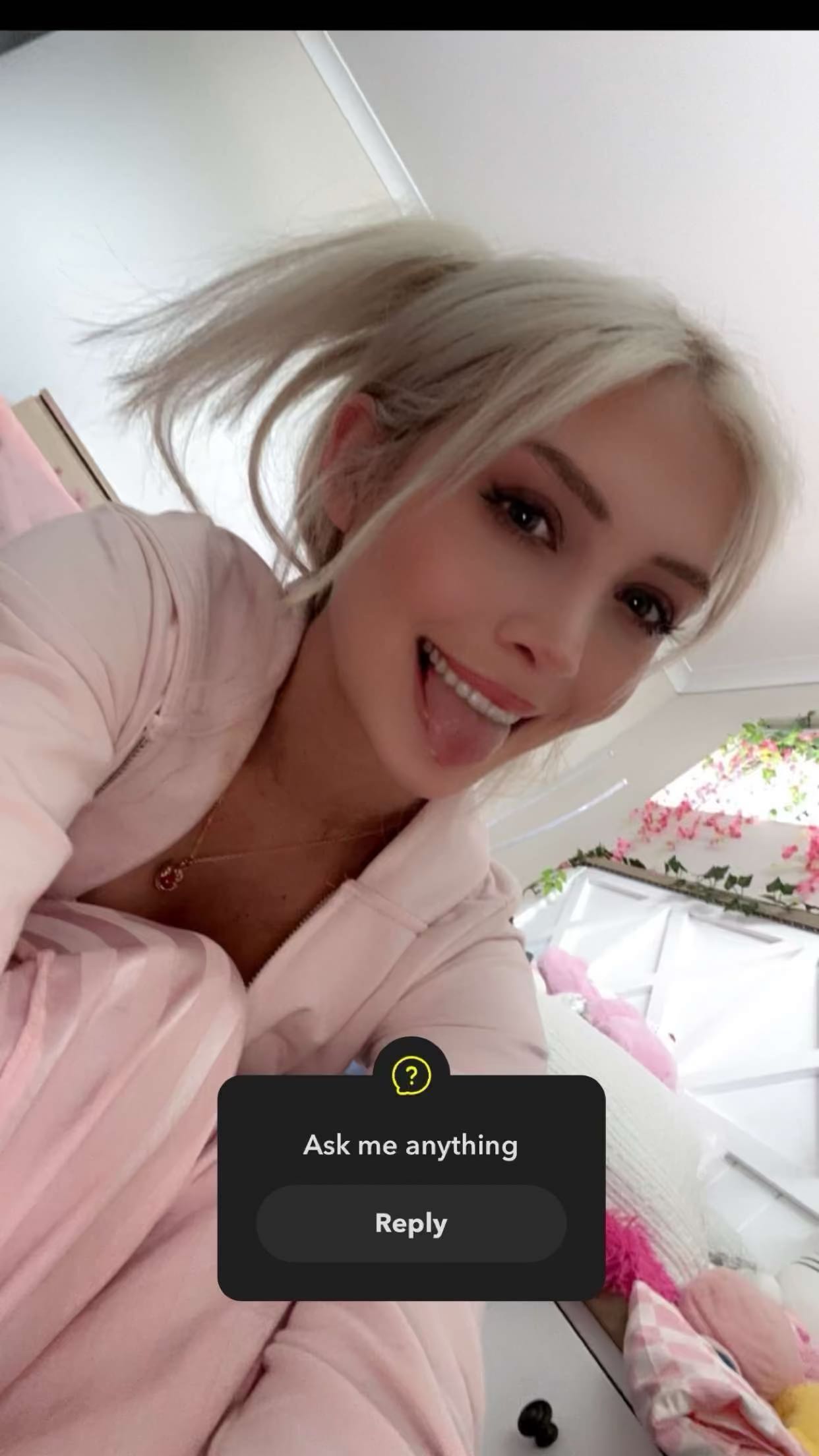 emxllouise snapchat image archive image