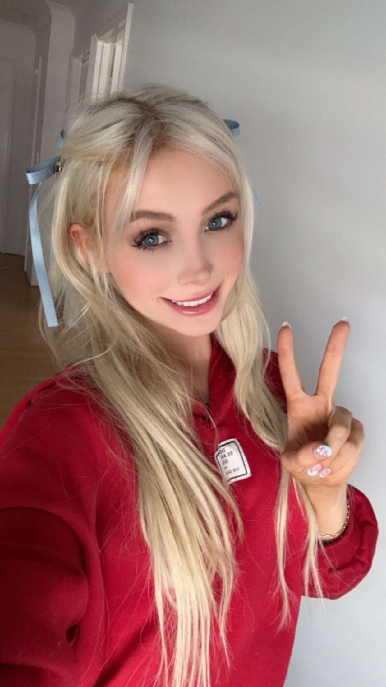 emxllouise snapchat image archive image