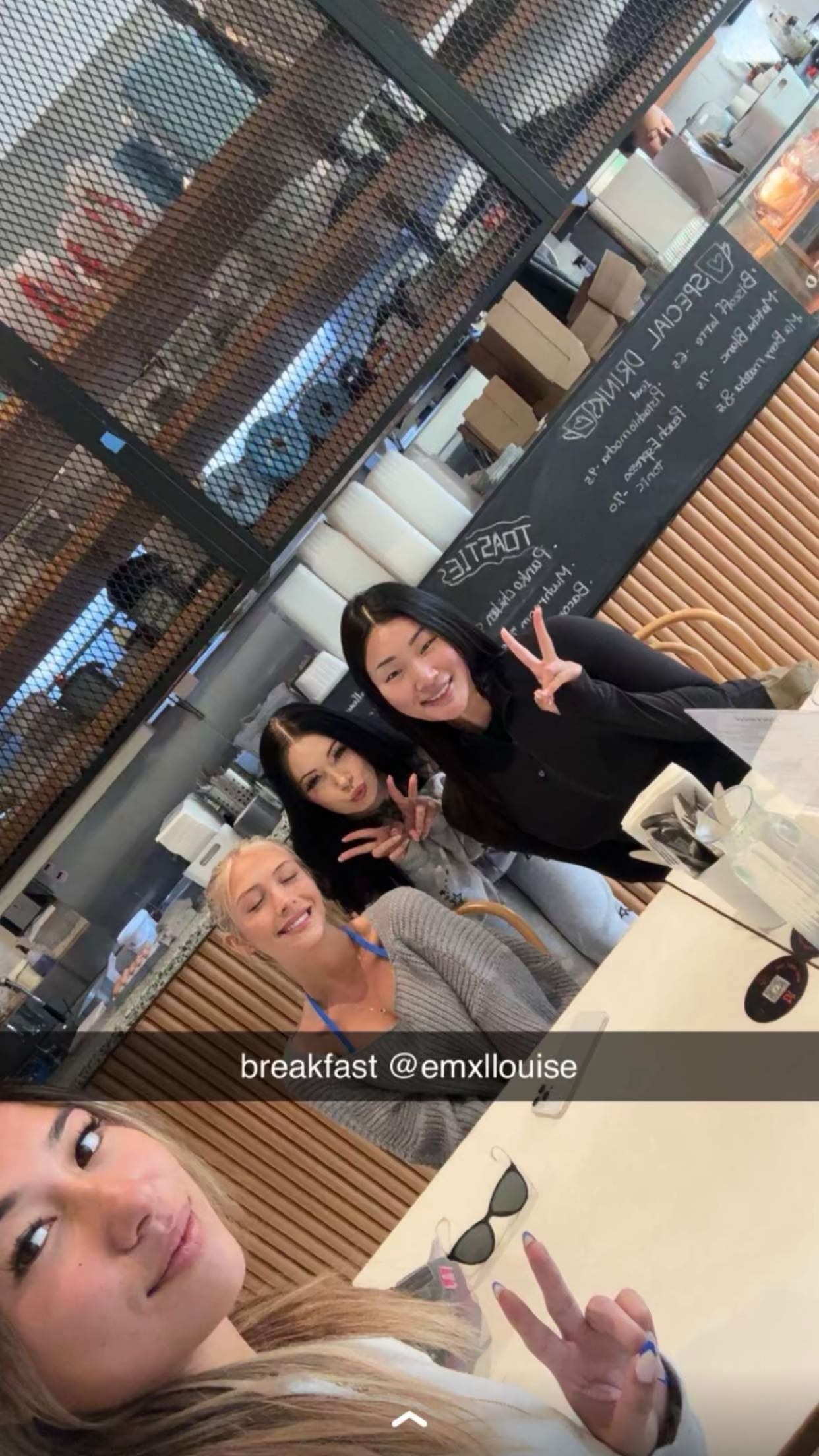 emxllouise snapchat image archive image