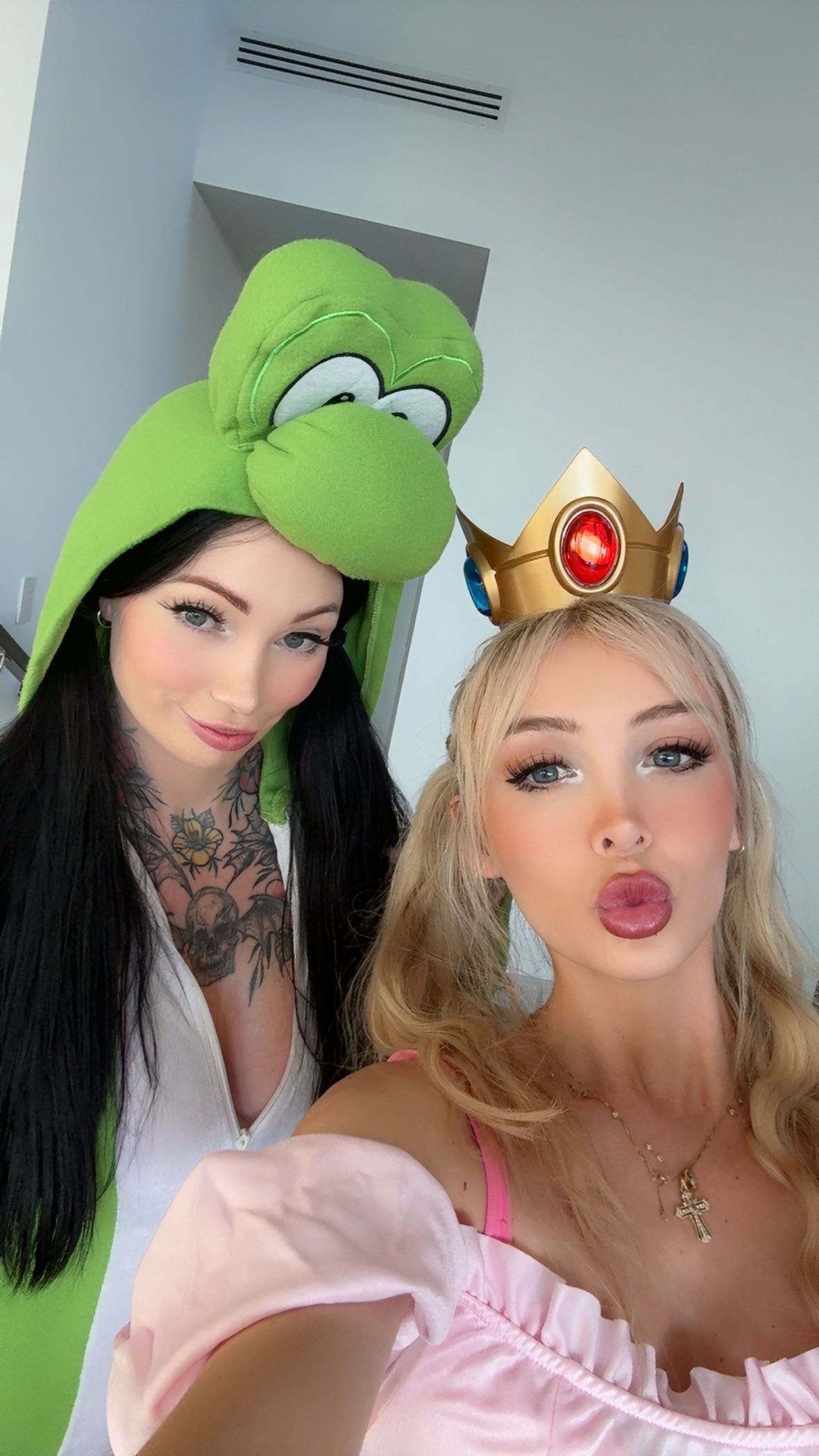 emxllouise snapchat image archive image