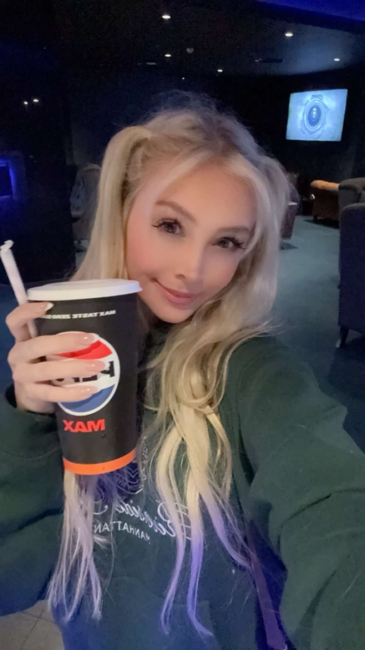 emxllouise snapchat image archive image